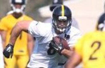Steelers TE Jesse James