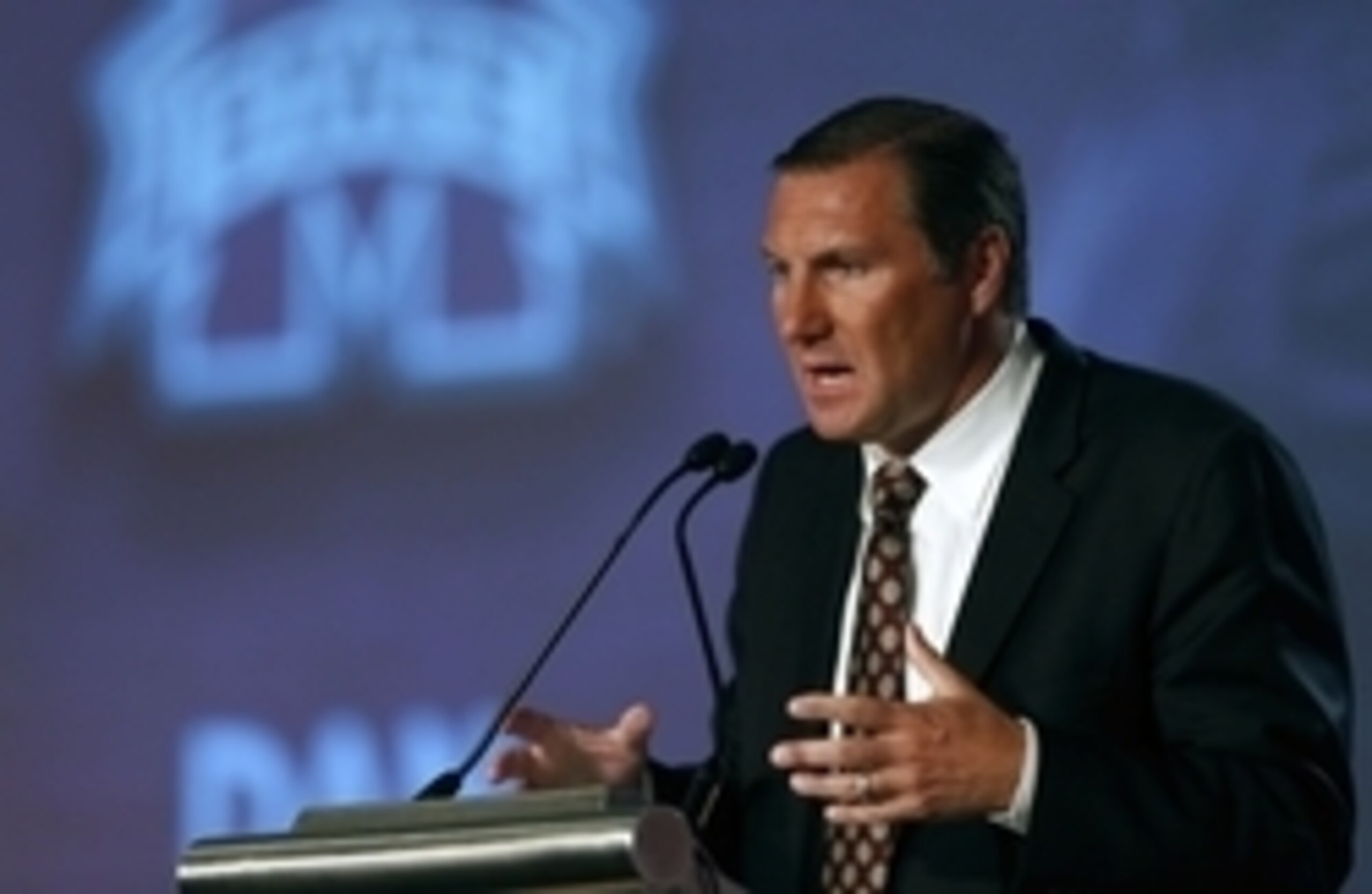 Mississippi State head coach Dan Mullen