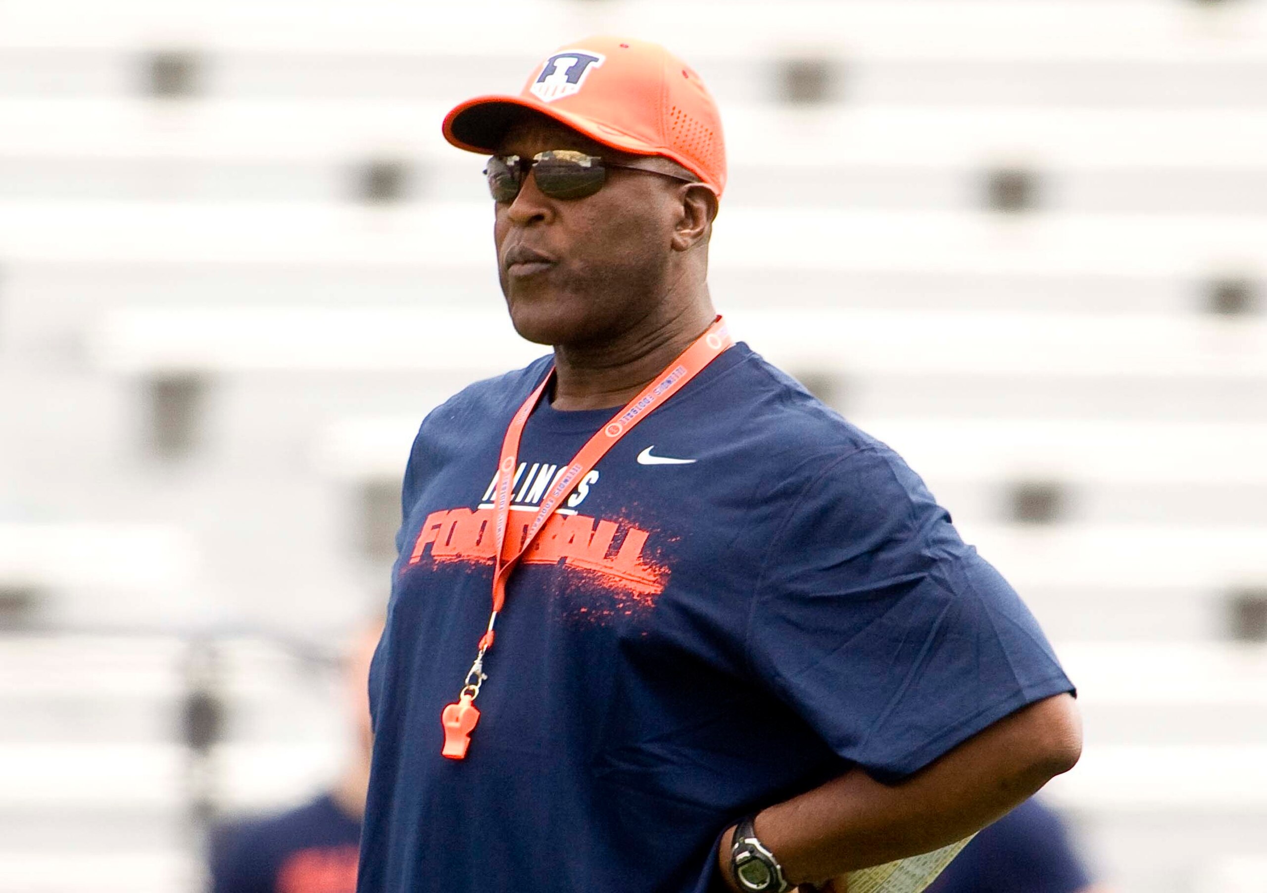 Illinois coach Lovie Smith