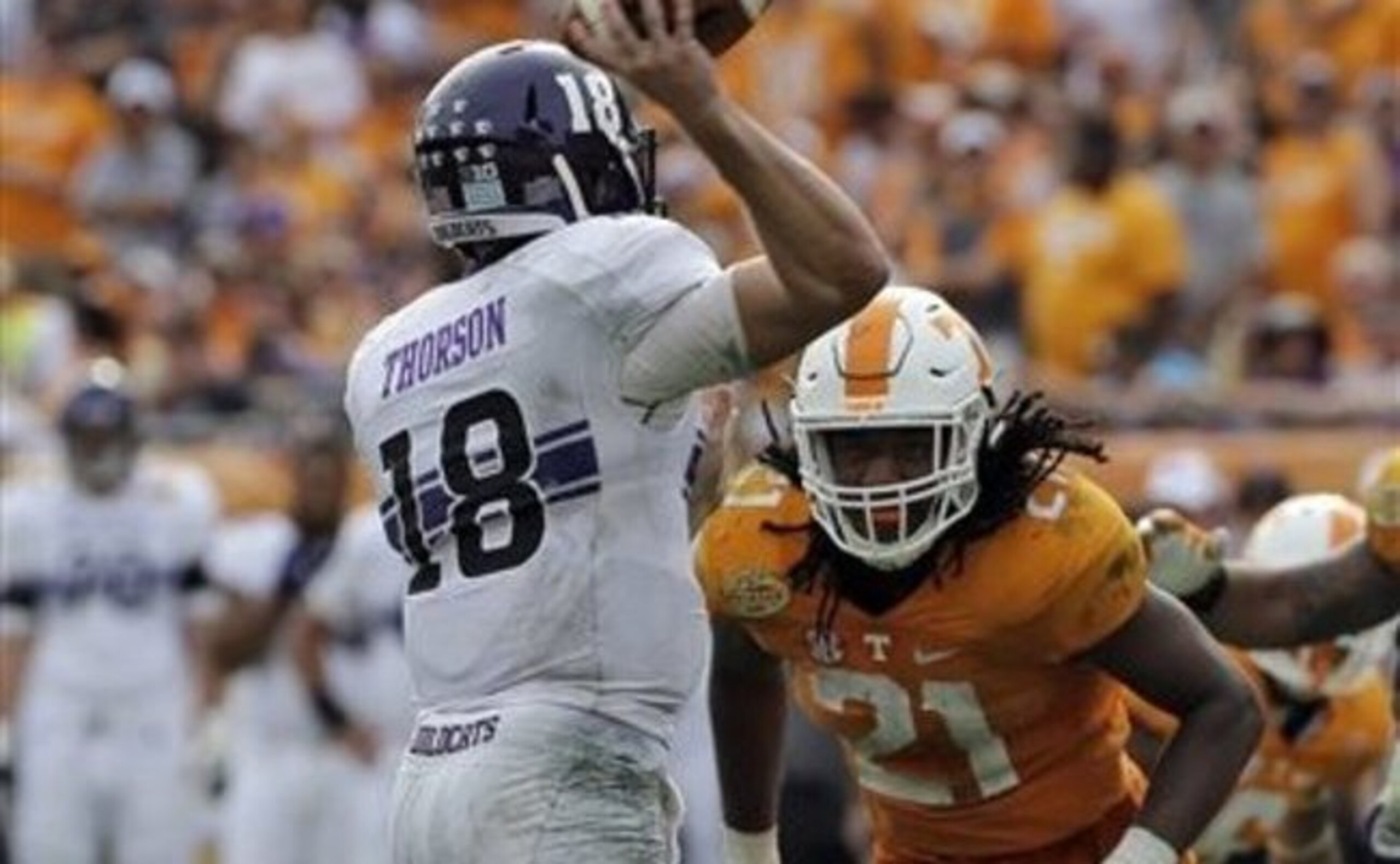 Tennessee LB Jalen Reeves-Maybin