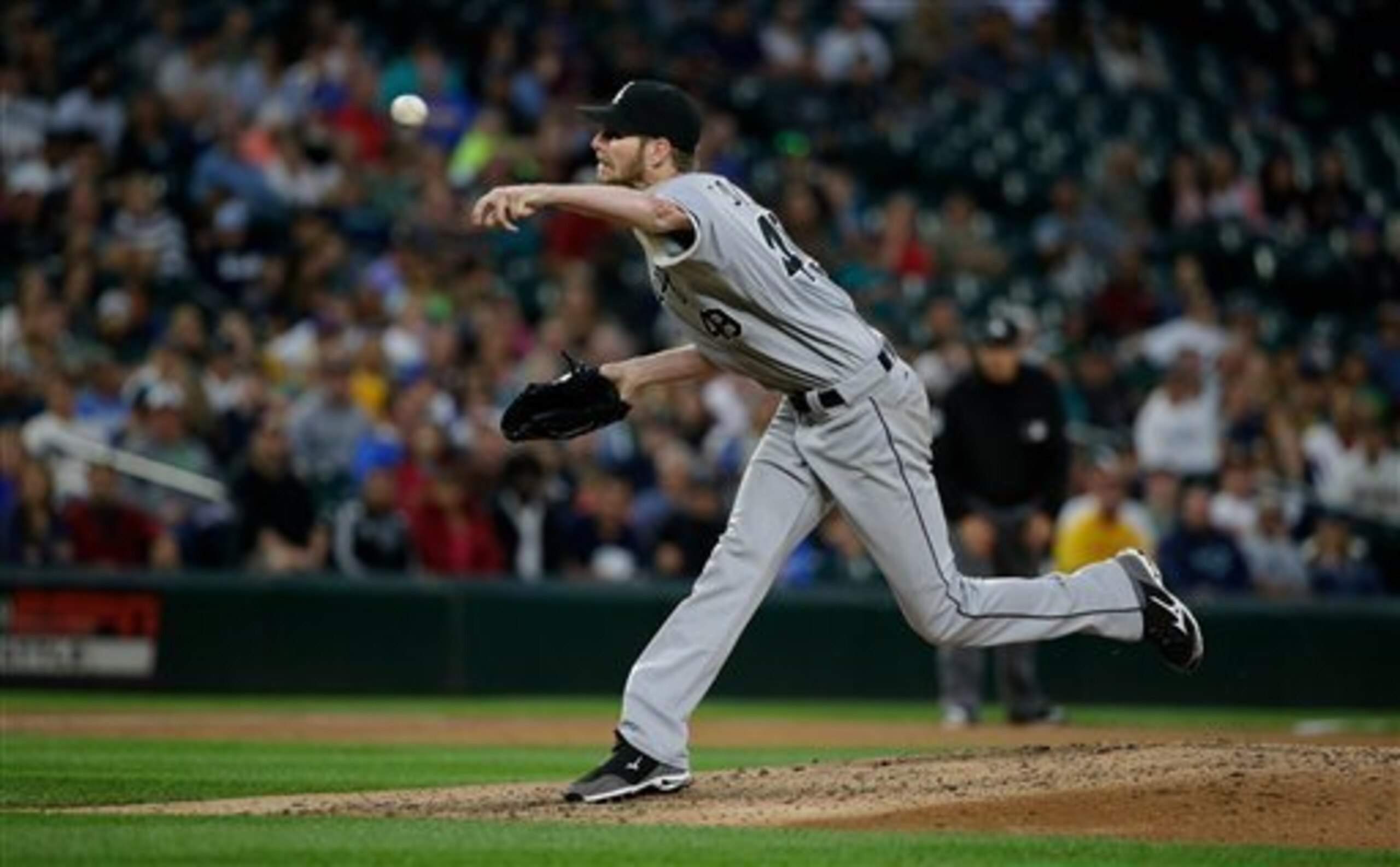 Tensions are boiling between Chris Sale and the Chicago White Sox.