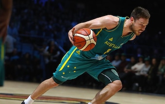 Matthew Dellavedova puts his head down for the Boomers.