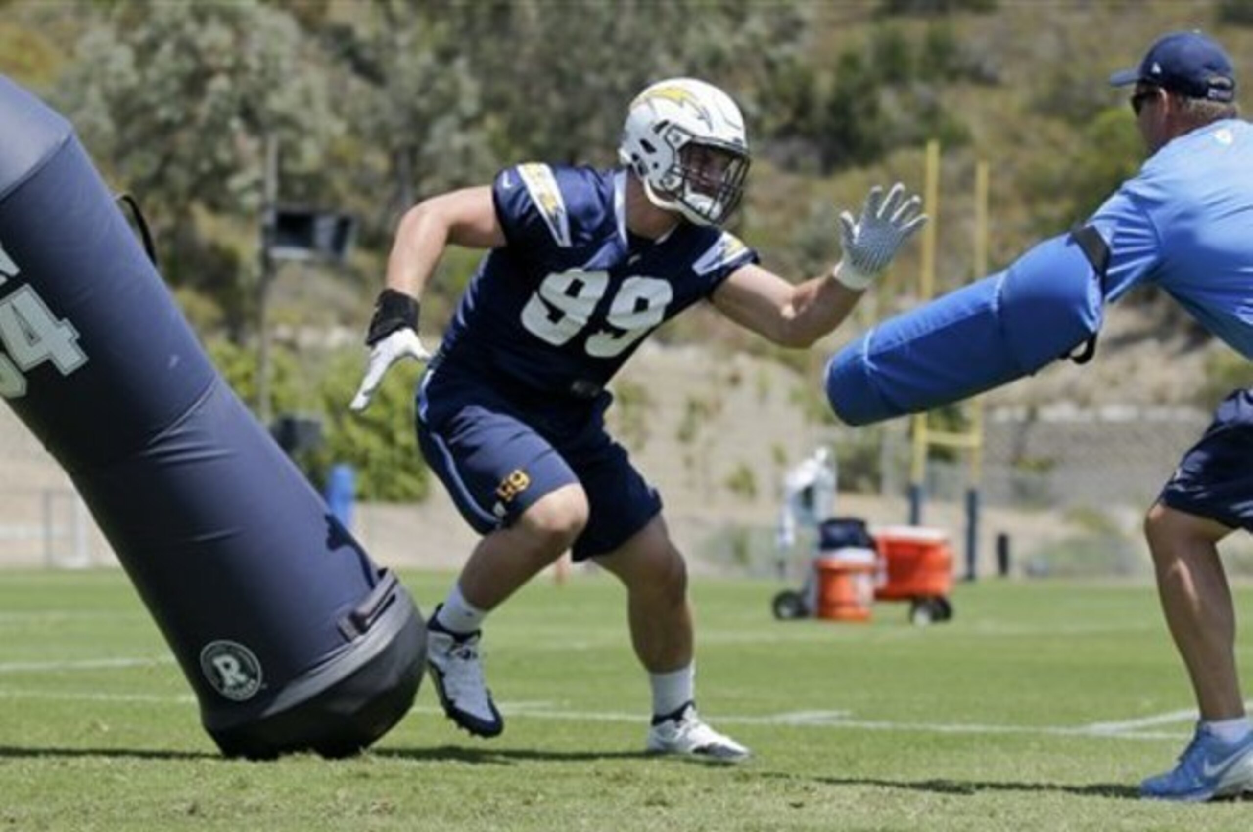 Chargers defensive end Joey Bosa still hasn't signed his rookie contract. Chargers defensive end Joey Bosa still hasn't signed his rookie contract.