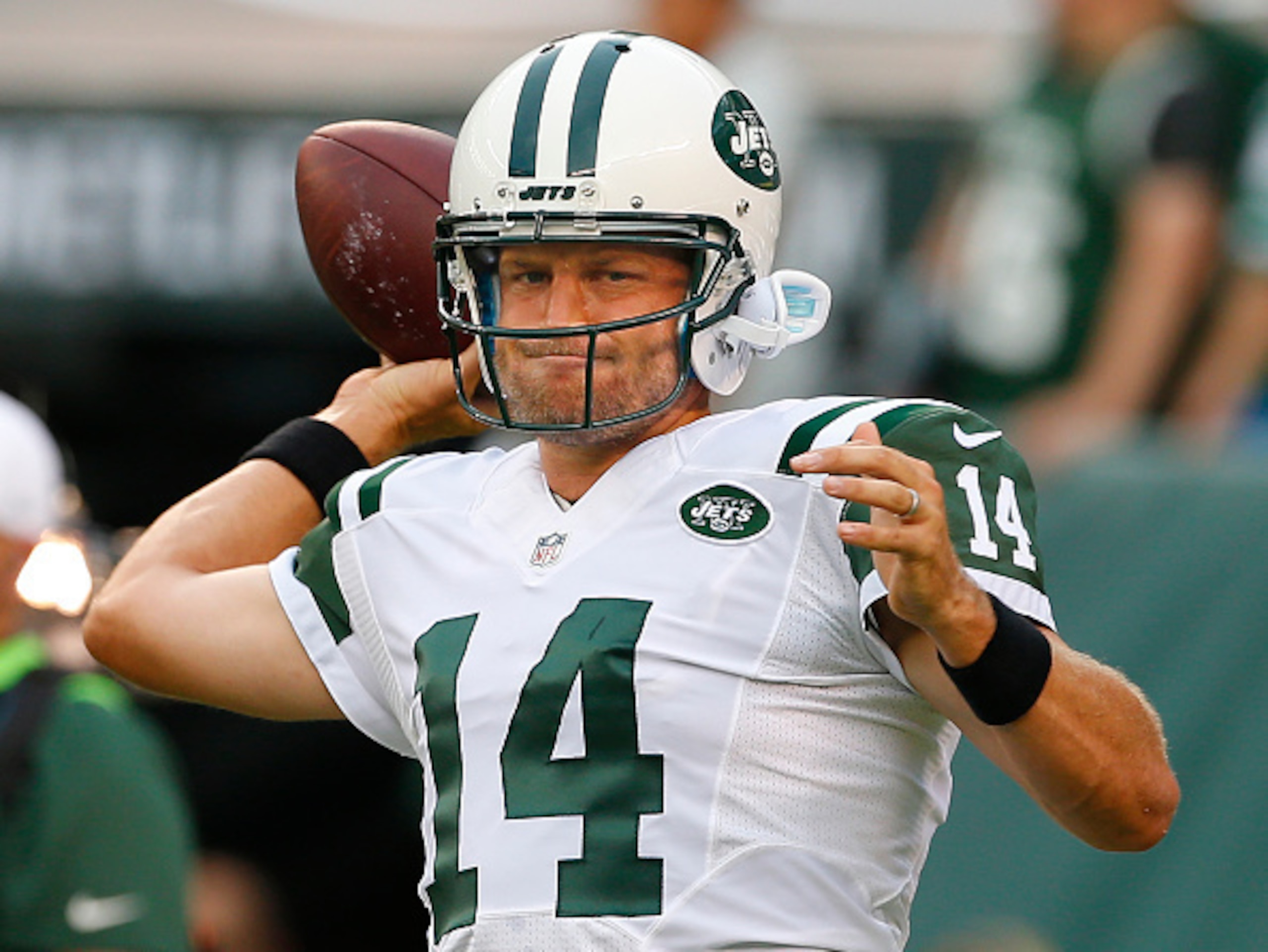 It took some time, but the Jets finally got a deal done with QB Ryan Fitzpatrick.