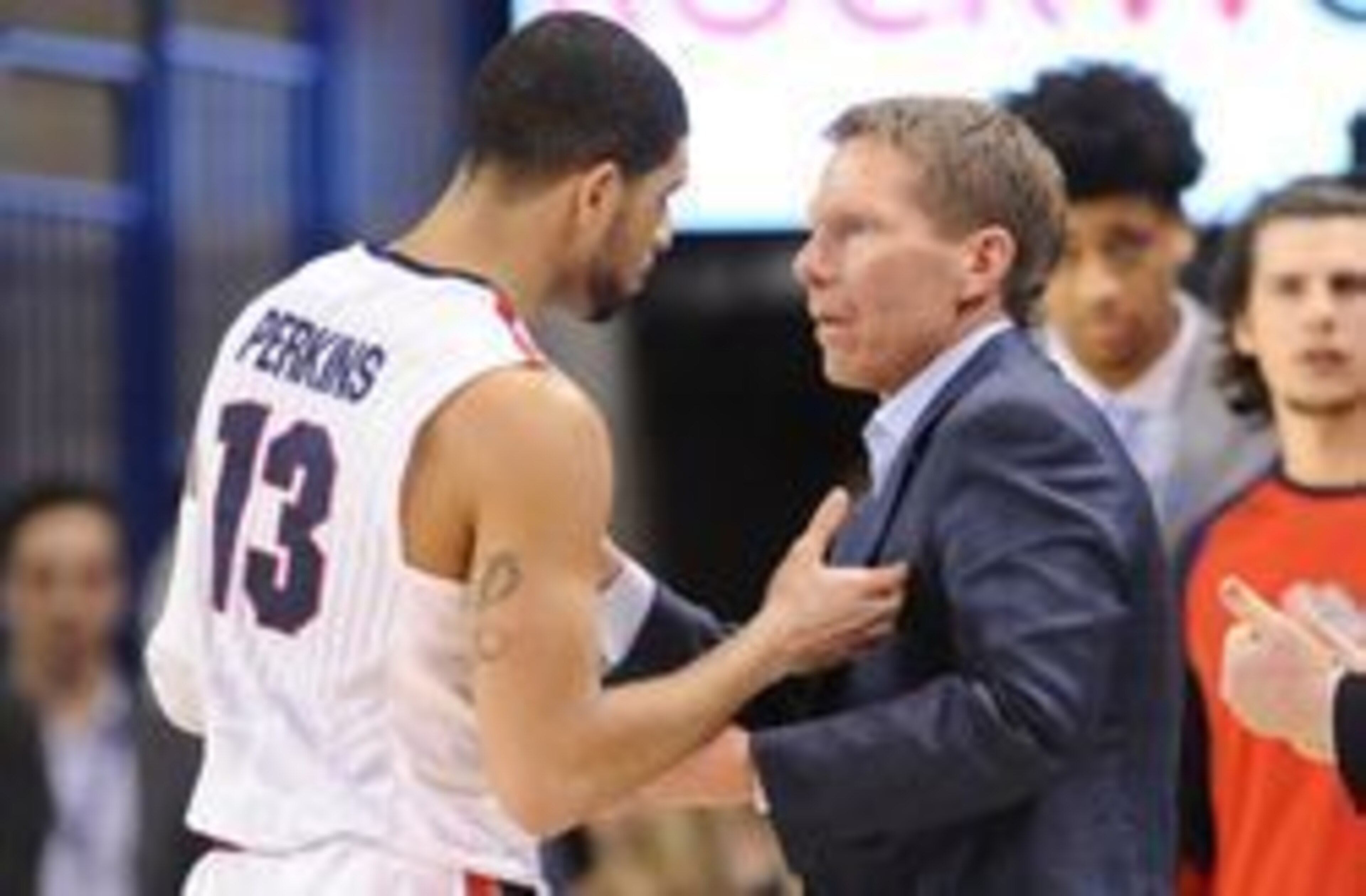 Josh Perkins (13) and Mark Few