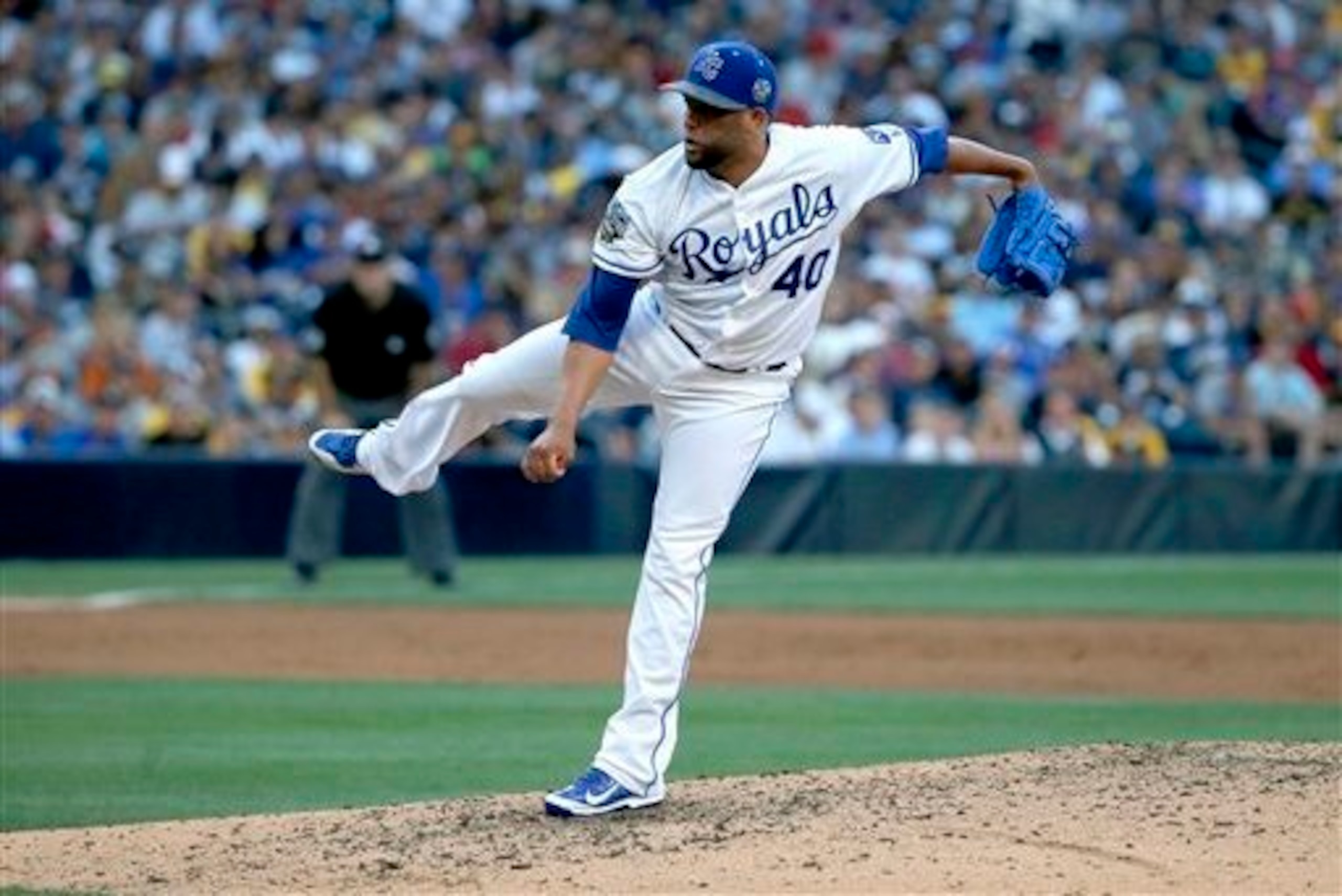 Kelvin Herrera will once again replace an injured Wade Davis as the Kansas City Royals closer.