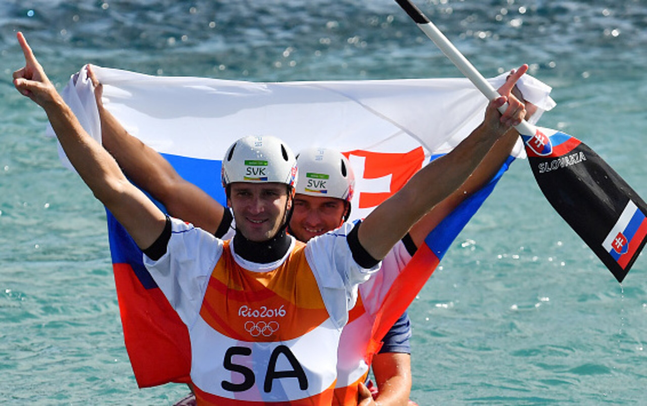The Skantars of Slovakia won gold.