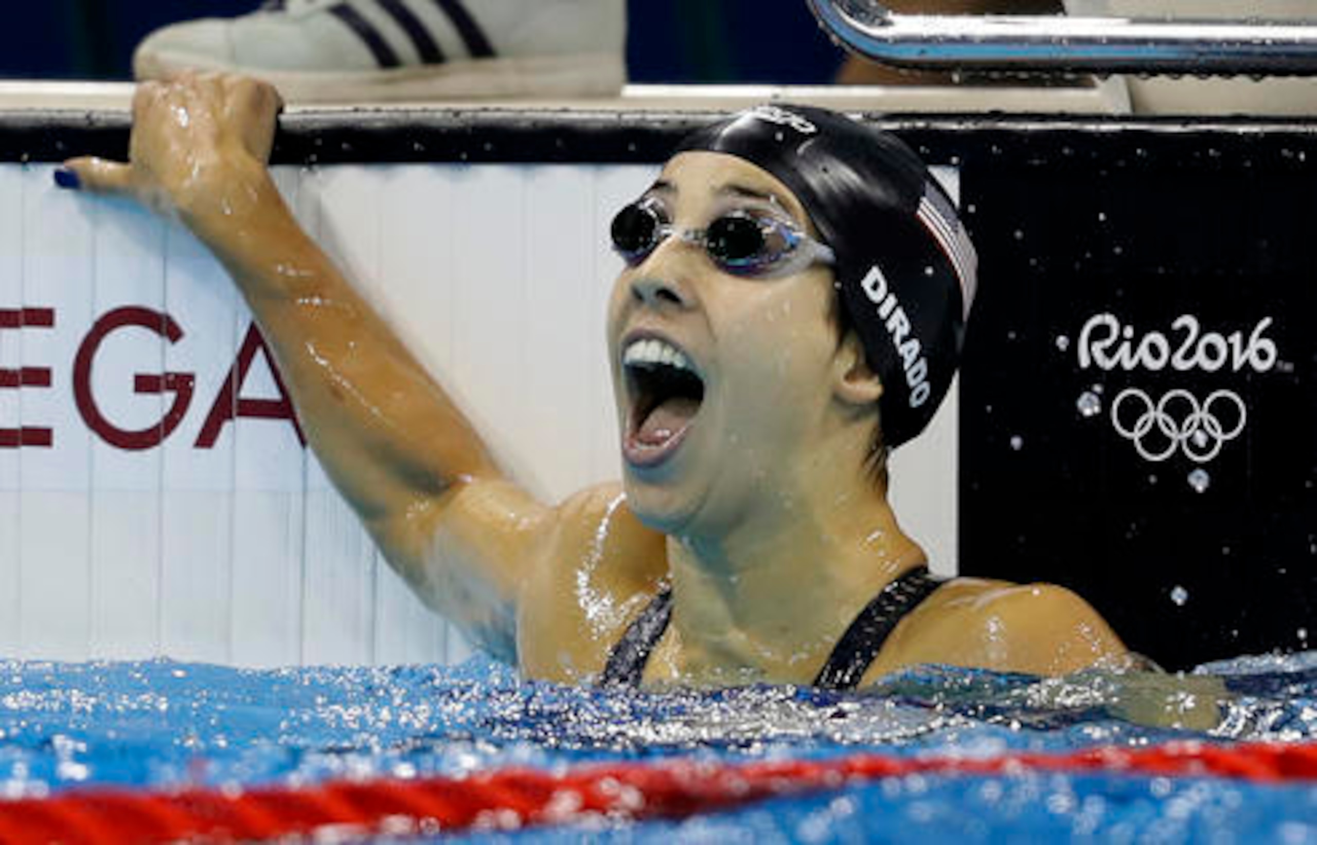 Maya DiRado upset Katinka Hosszu to capture gold.