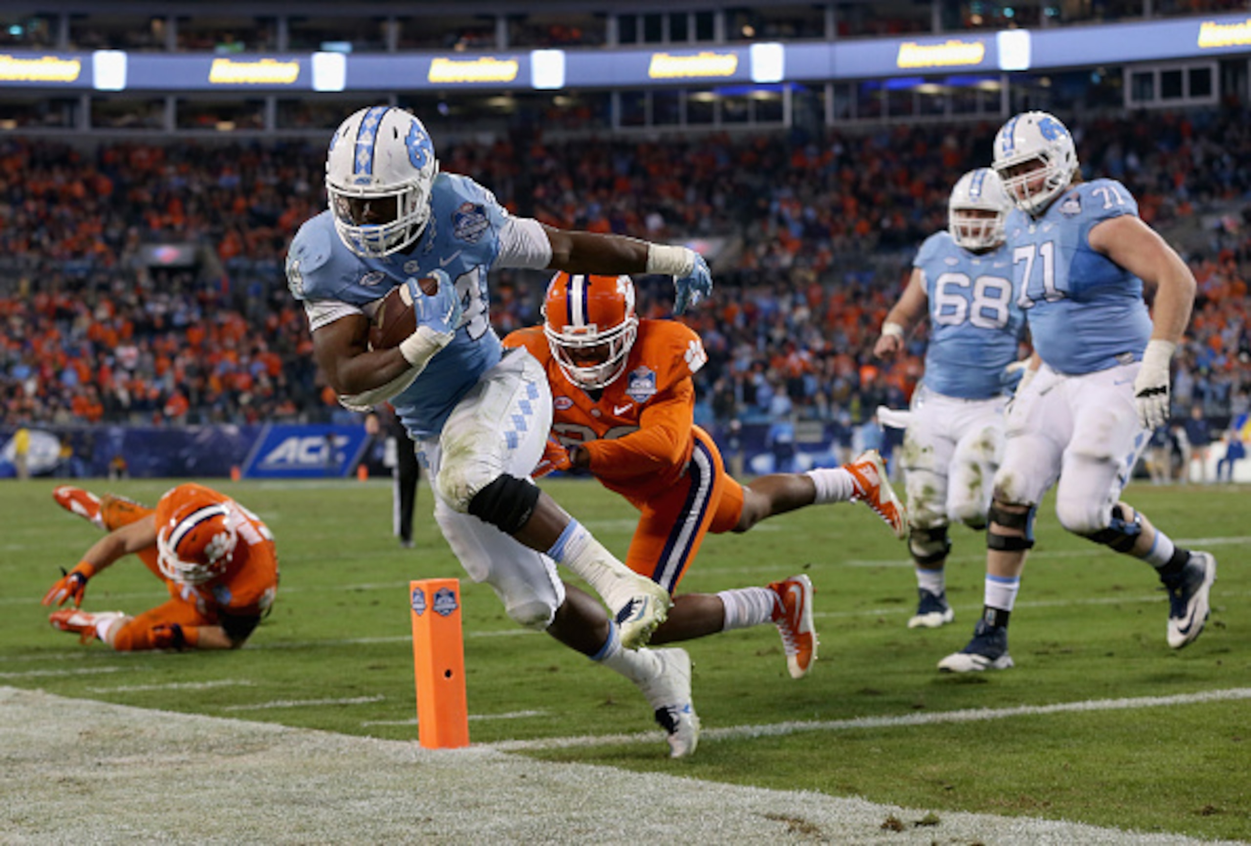Larry Fedora's offense in Chapel Hill was tough to stop a season ago with Elijah Hood running the ball.
