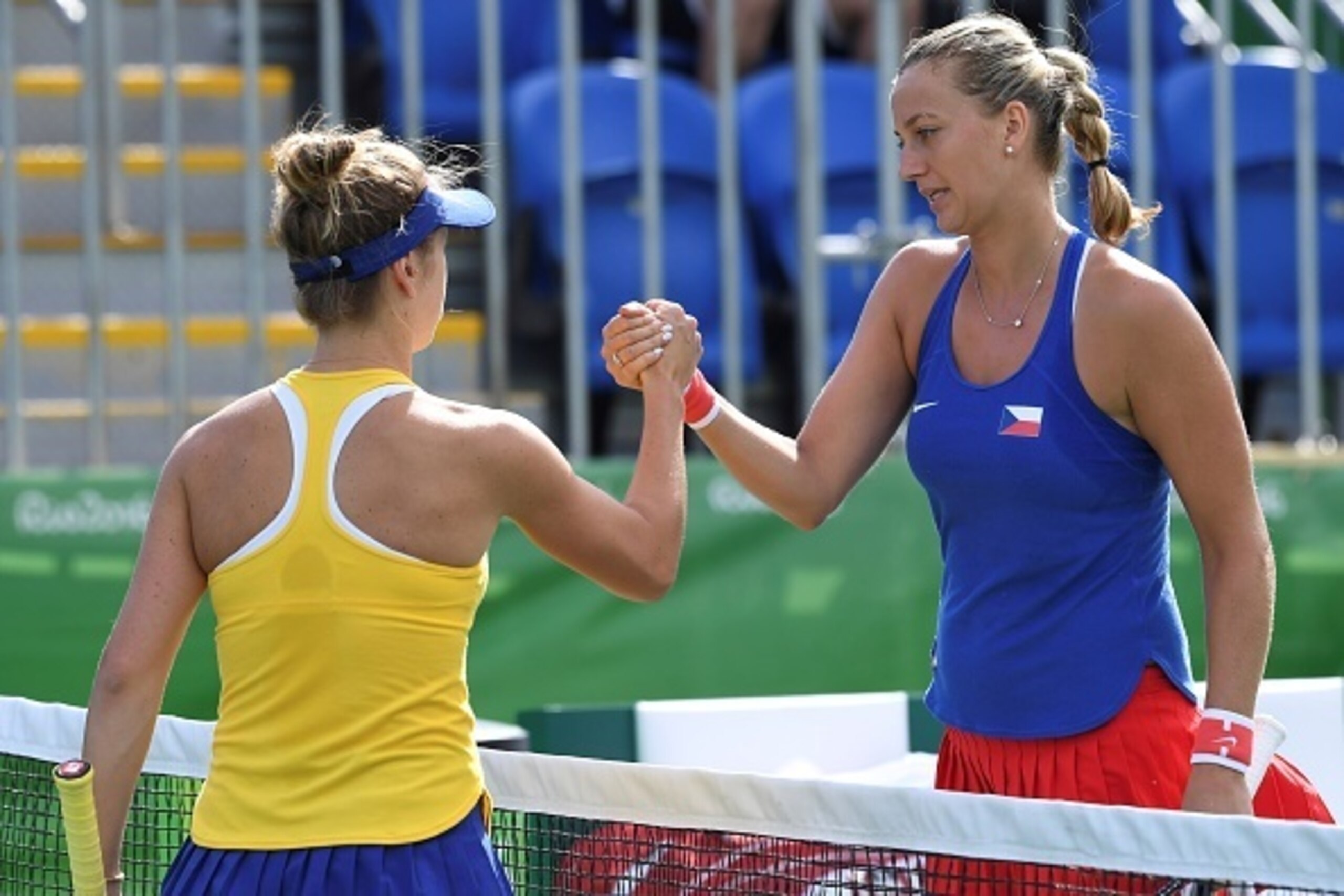 Svitolina (left) will trouble Kvitova (right) in the third round.