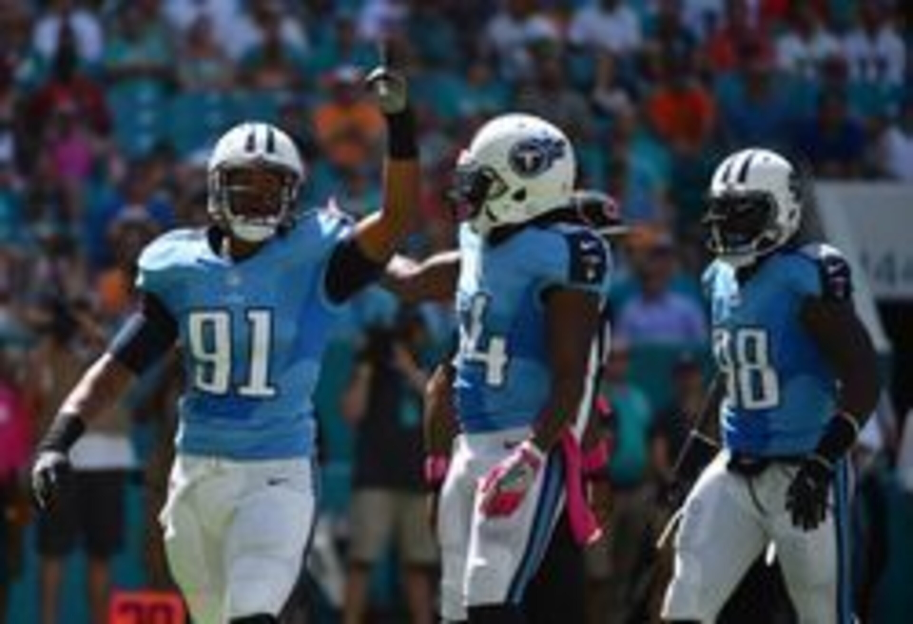 The Titans defense is worth a look against the Browns in Week 6.