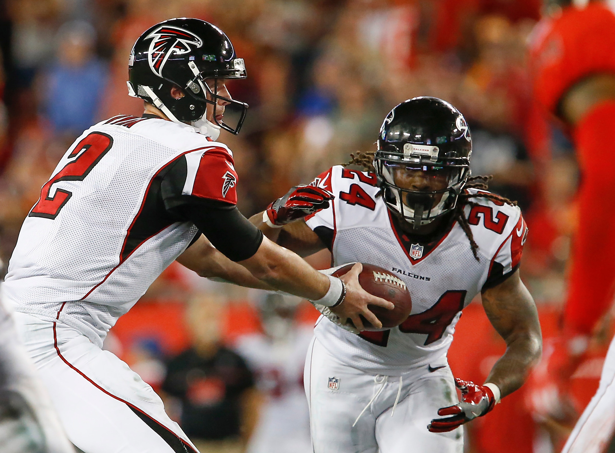 The Falcons should fly high in their matchup with the Eagles.