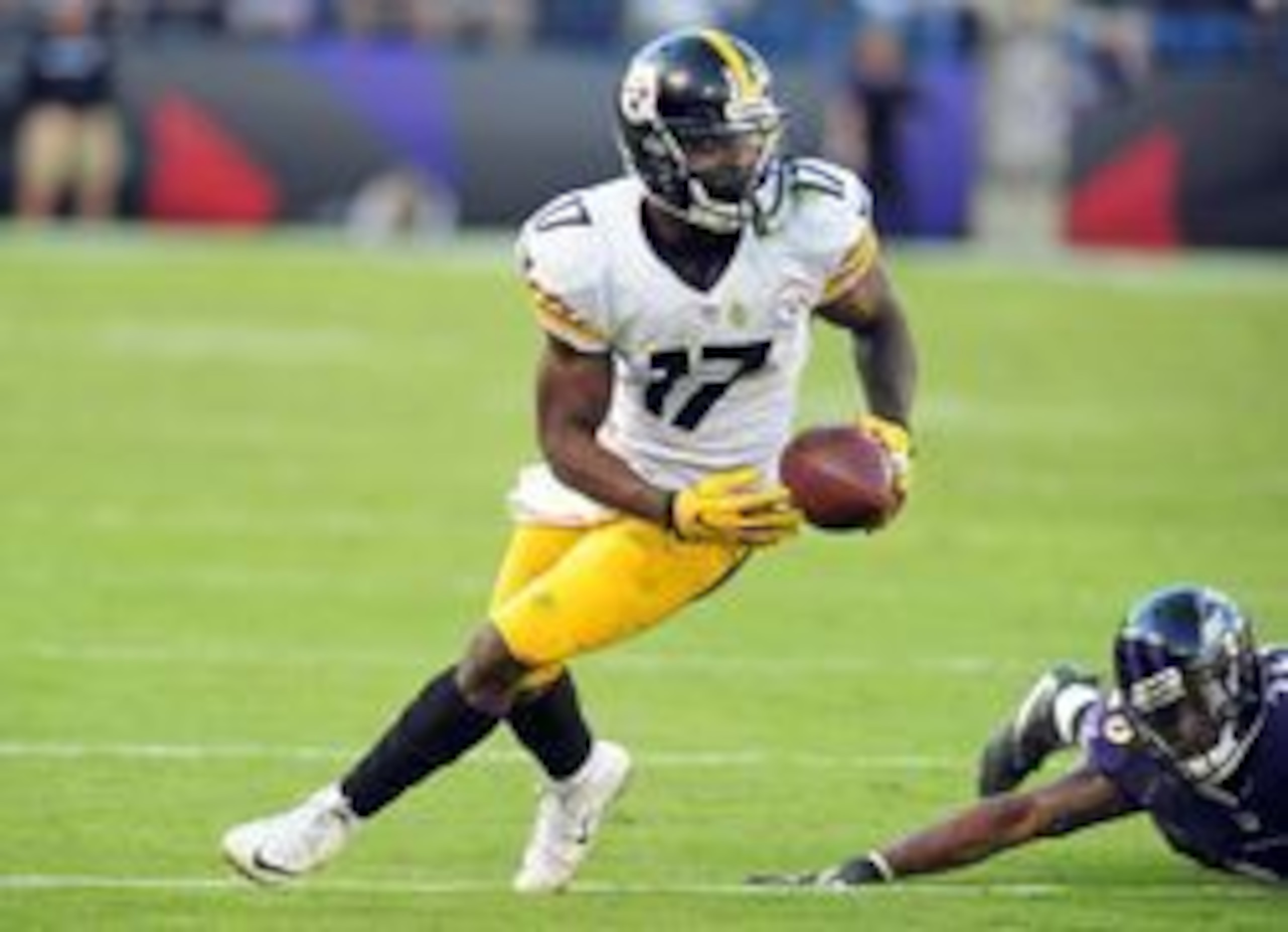 Eli Rogers has worked himself into a nice role for the Steelers. Eli Rogers has worked himself into a nice role for the Steelers.