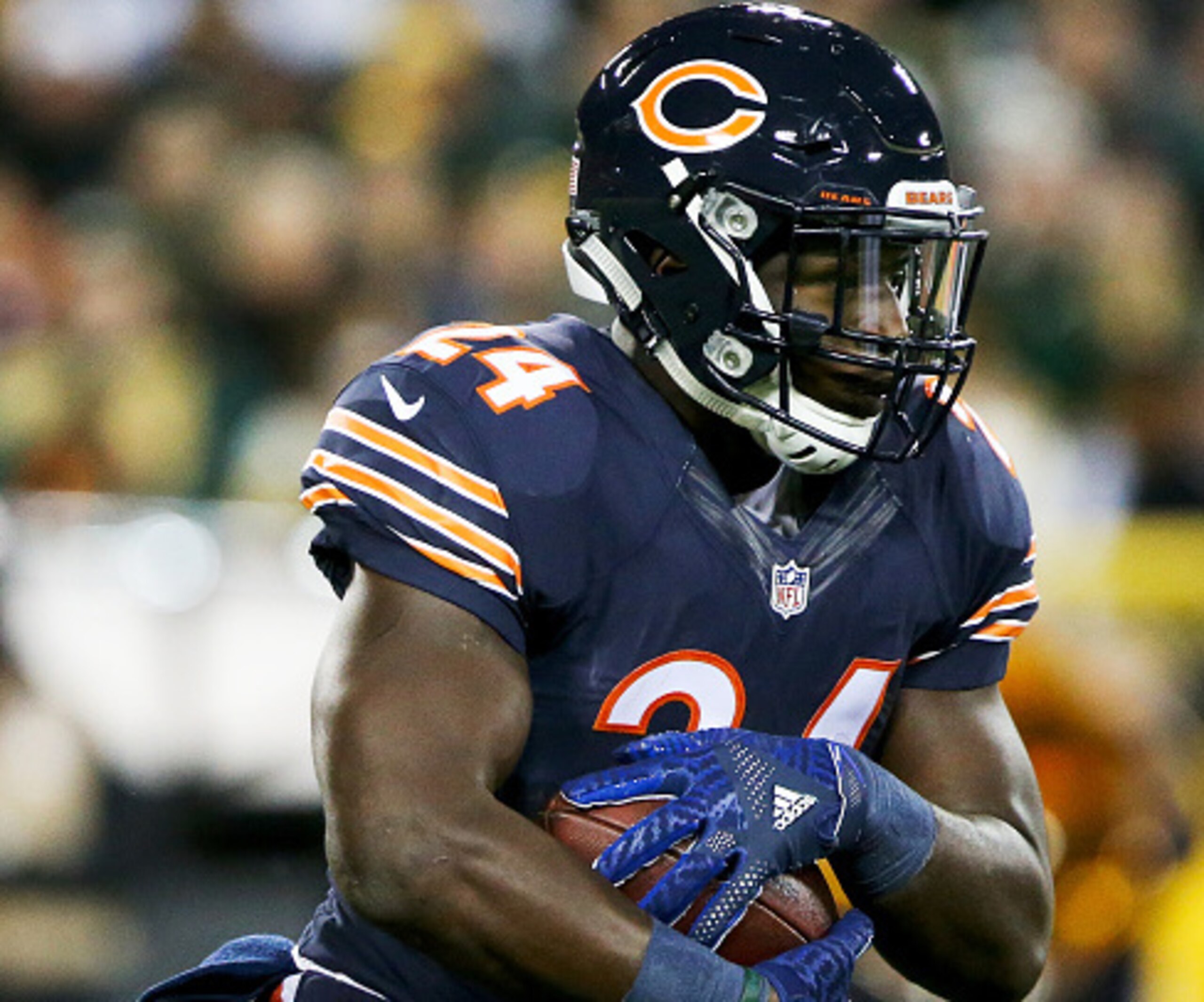 Jordan Howard's fantastic rookie campaign is the lone bright spot for the Bears offense.