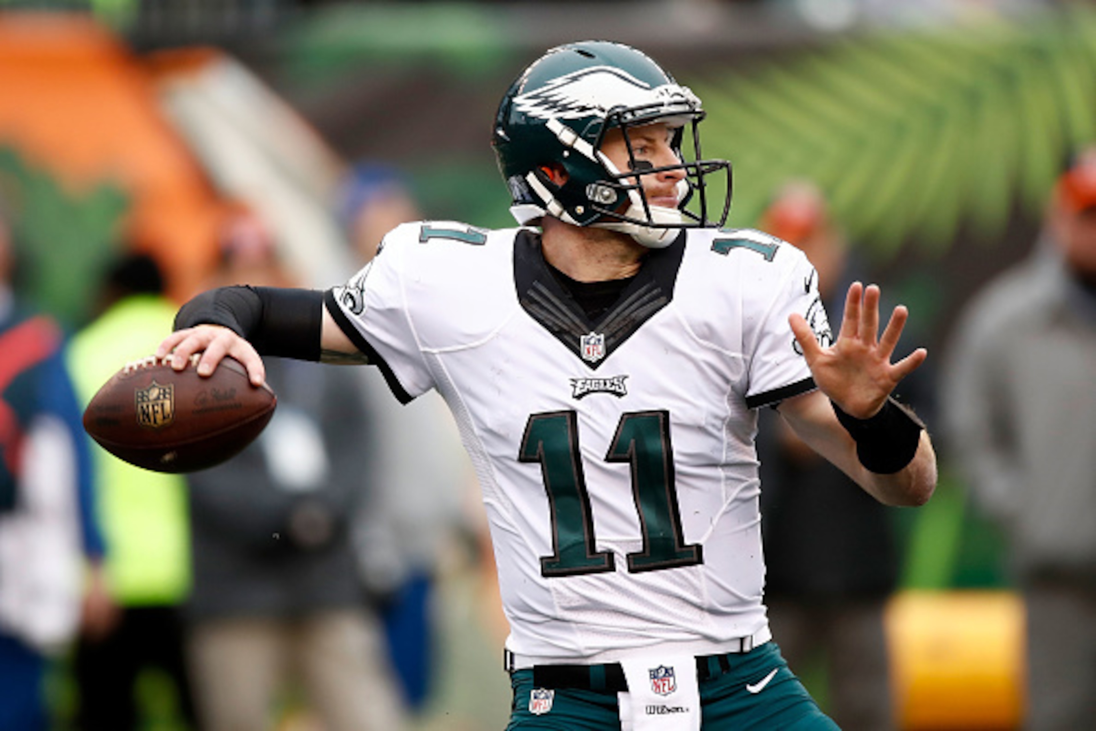 The Eagles fell apart, but Carson Wentz showed enough good traits in his rookie season. The Eagles fell apart, but Carson Wentz showed enough good traits in his rookie season.