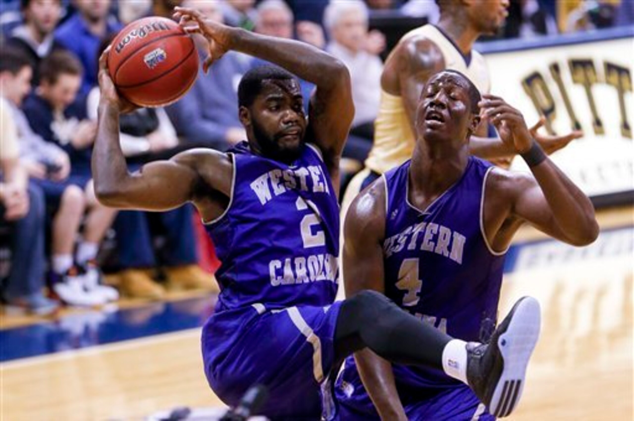 Mike Brown (2) and Torrion Brummitt (4)