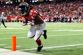 Devonta Freeman compiled 1,639 yards despite starting 2015 as the Atlanta Falcons' second-string running back.