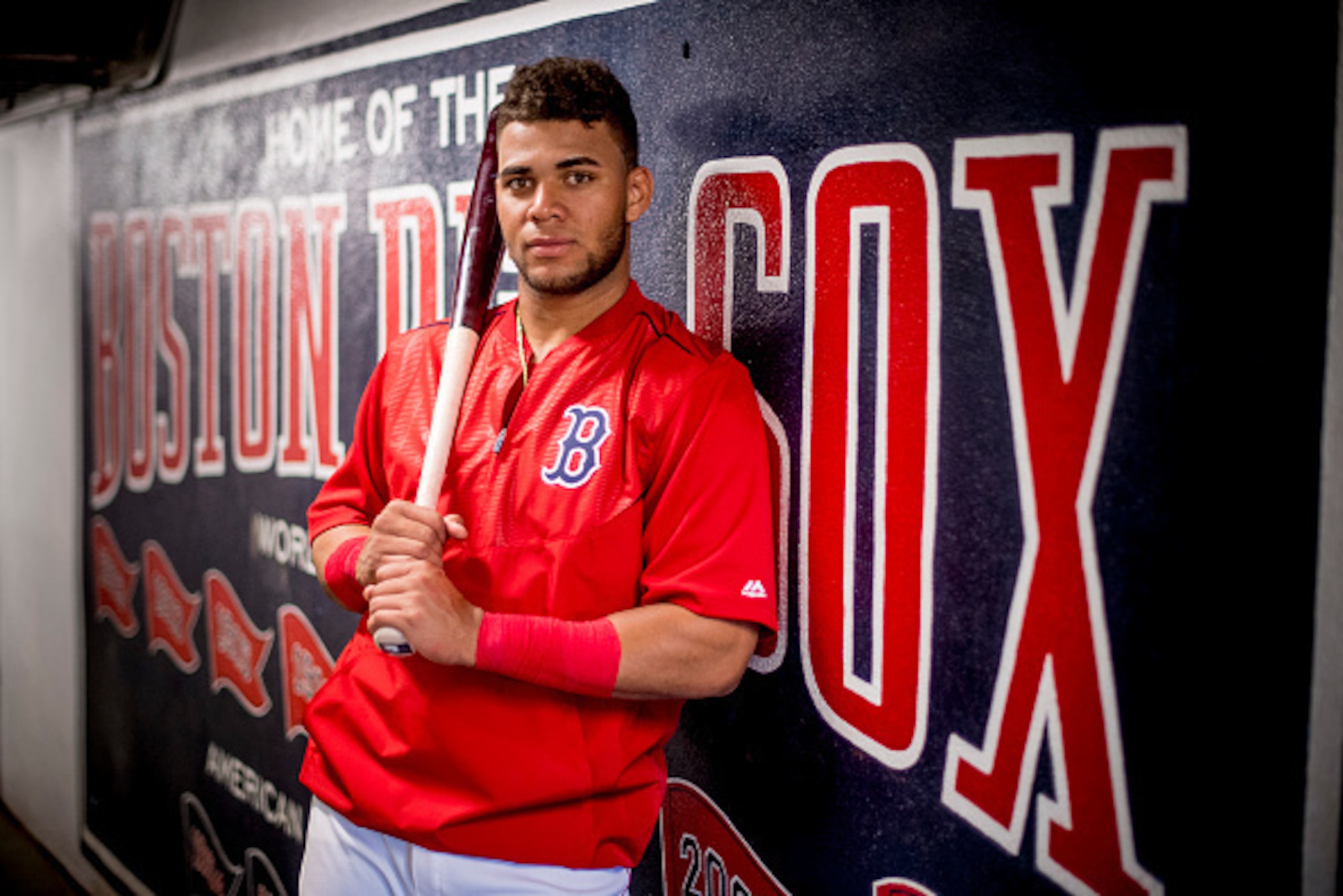 Red Sox phenom Yoan Moncada looks like the front-runner to be the No. 1 prospect in baseball heading into 2017.