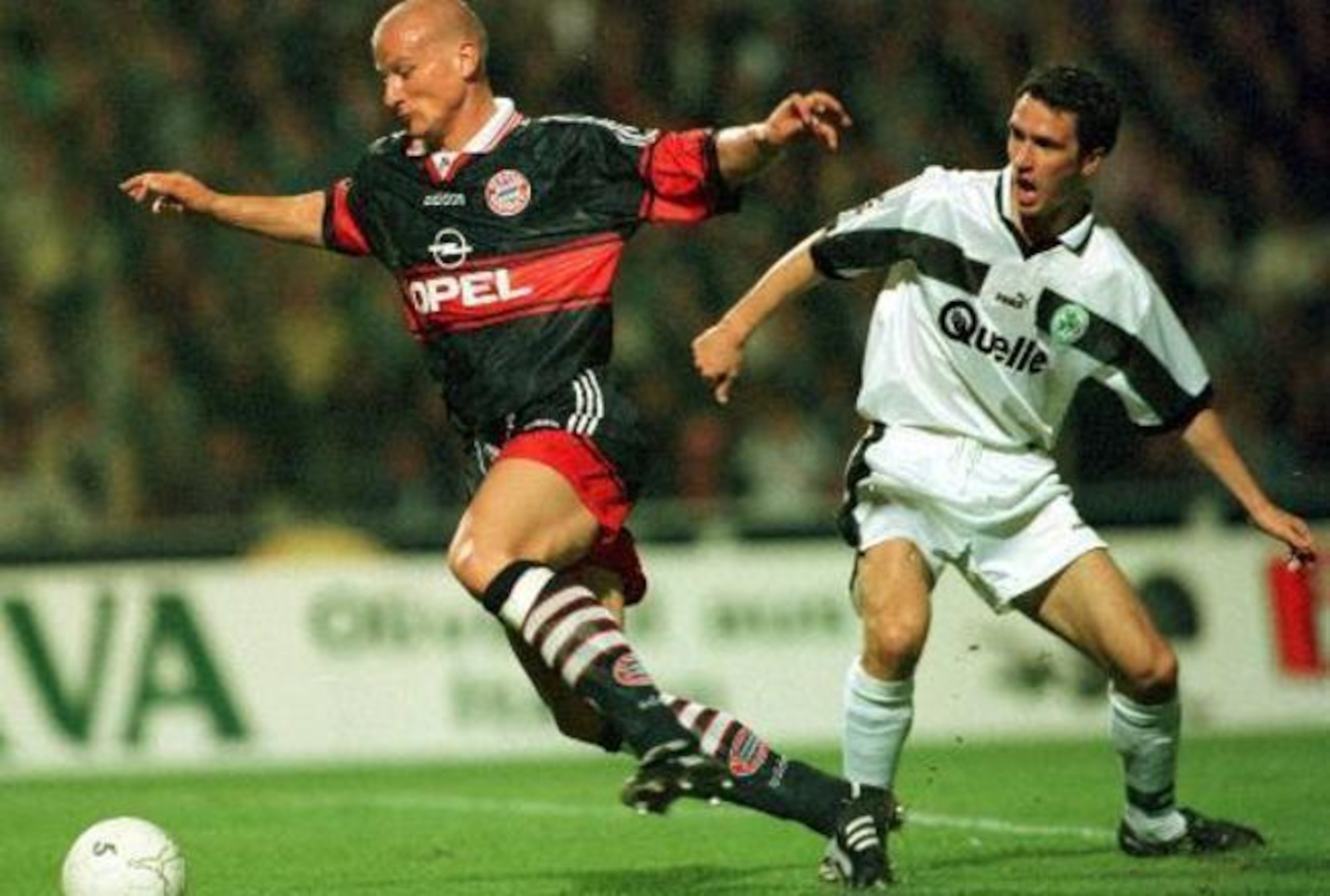 Jancker (l.) scored double figures in three of his six Bayern seasons, and was equaly as dangerous creating chances for others.