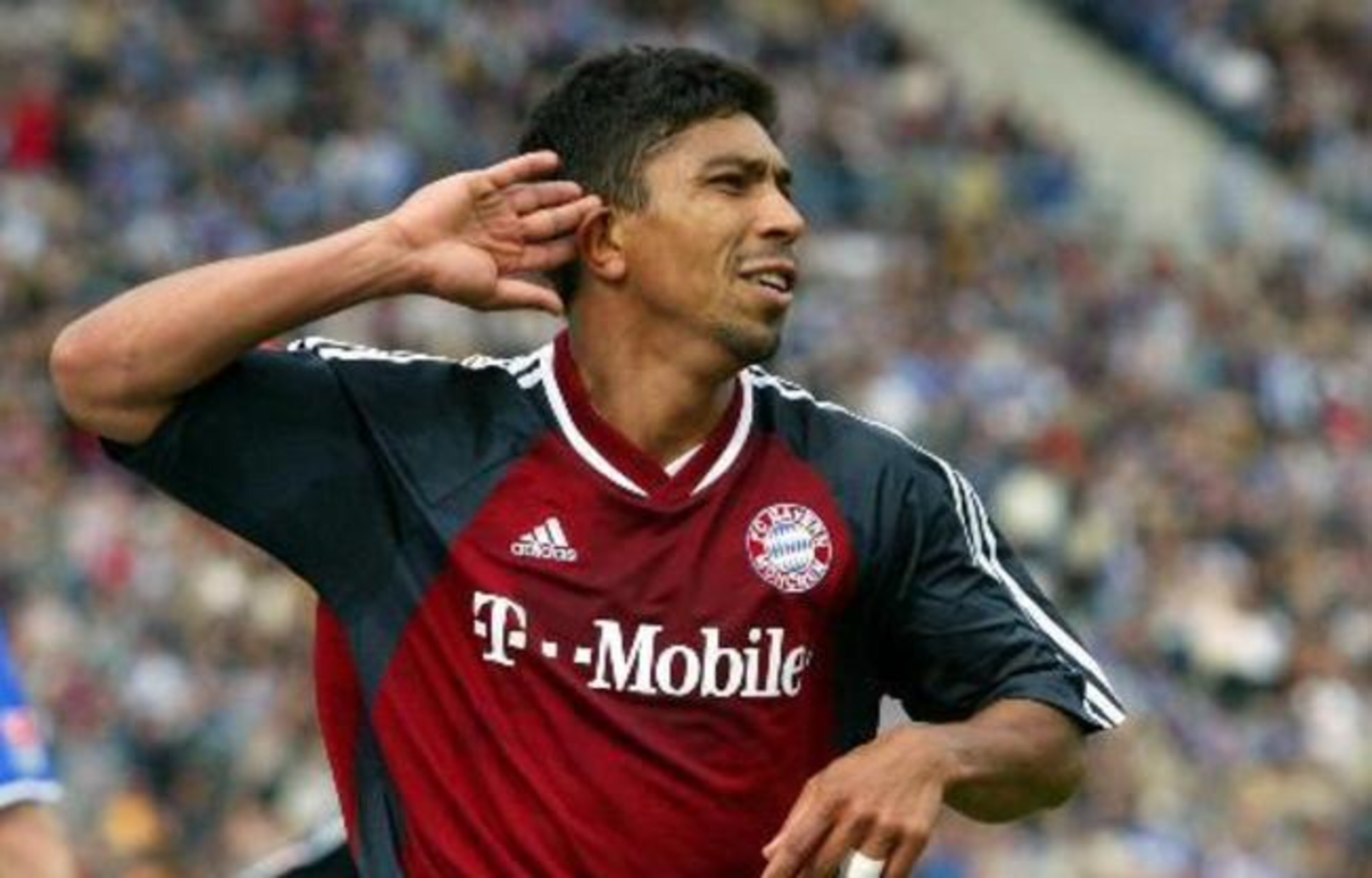 Elber fired Bayern to the Bundesliga title in consecutive seasons between 1999 and 2001.
