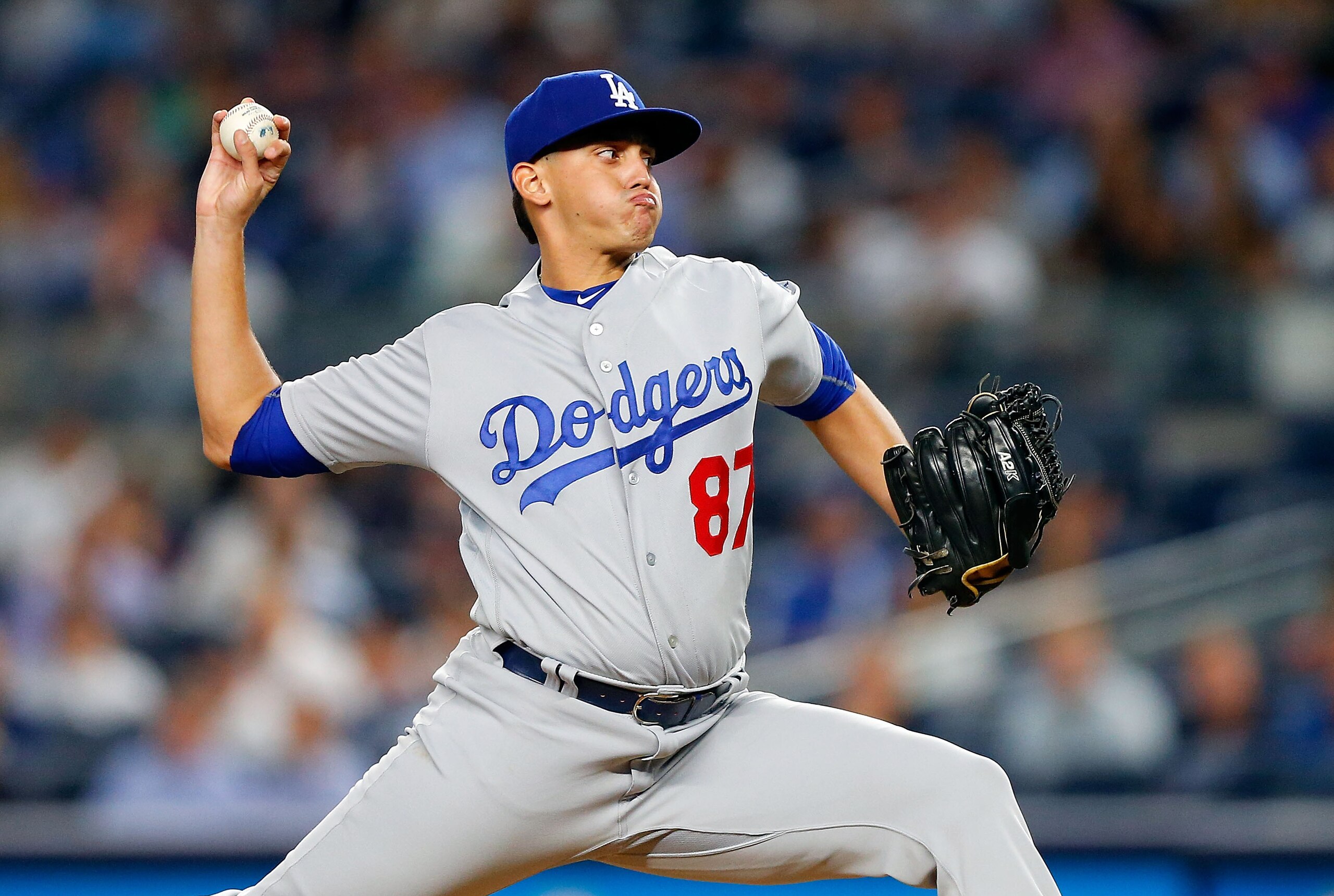 De Leon can spark the Dodgers' injured starting staff in September.