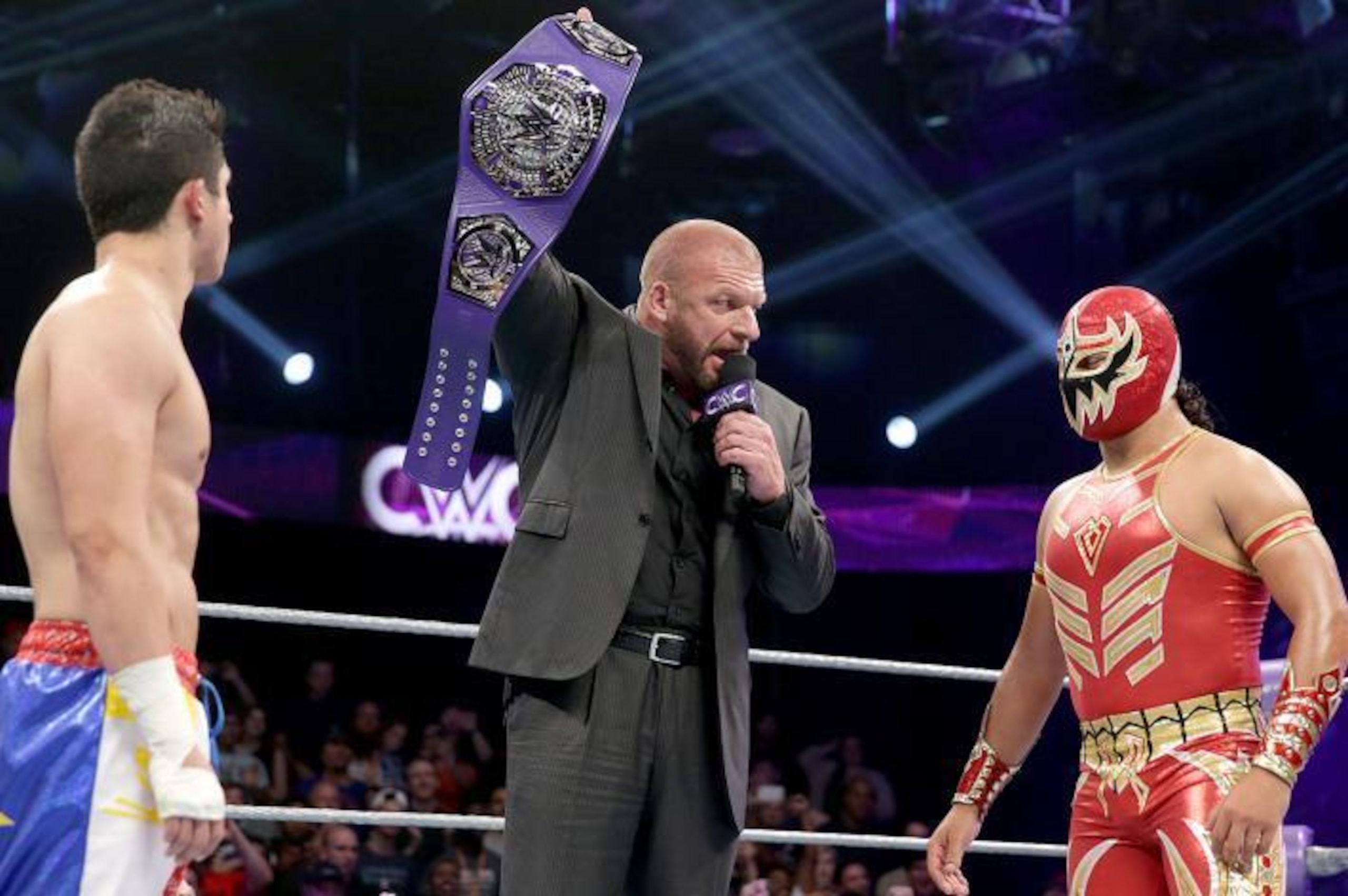 Triple H unveils the new Cruiserweight Championship.