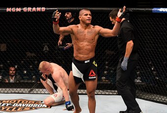 Gilbert Burns headlines the Fox Sports 1 portion of the event against Michel Prazeres.