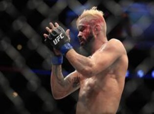 Pepey tries to get back on track against De La Torre.