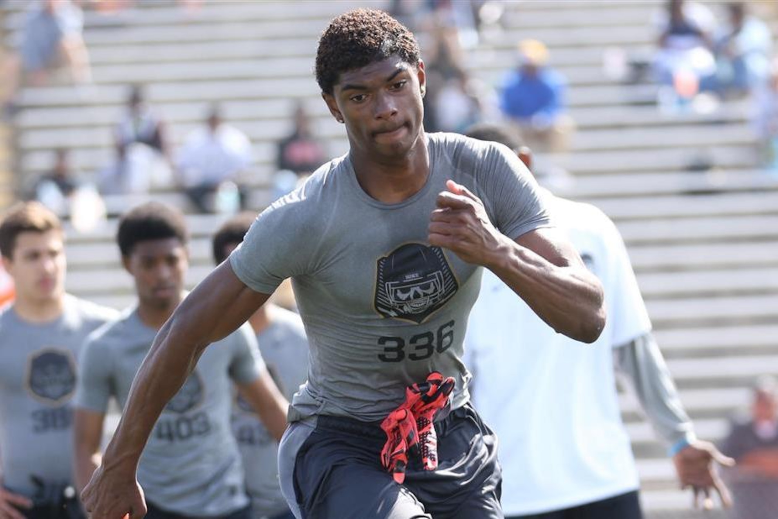 California 3-star wide receiver Bryan Thompson is a big target who put up huge numbers as a junior. He currently has 11 reported offers.