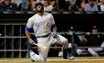 CHICAGO, IL - SEPTEMBER 09: Lorenzo Cain #6 of the Kansas City Royals reacts after falling down after his swing during his at bat against the Chicago White Sox during the fifth inning at U.S. Cellular Field on September 9, 2016 in Chicago, Illinois.  (Pho