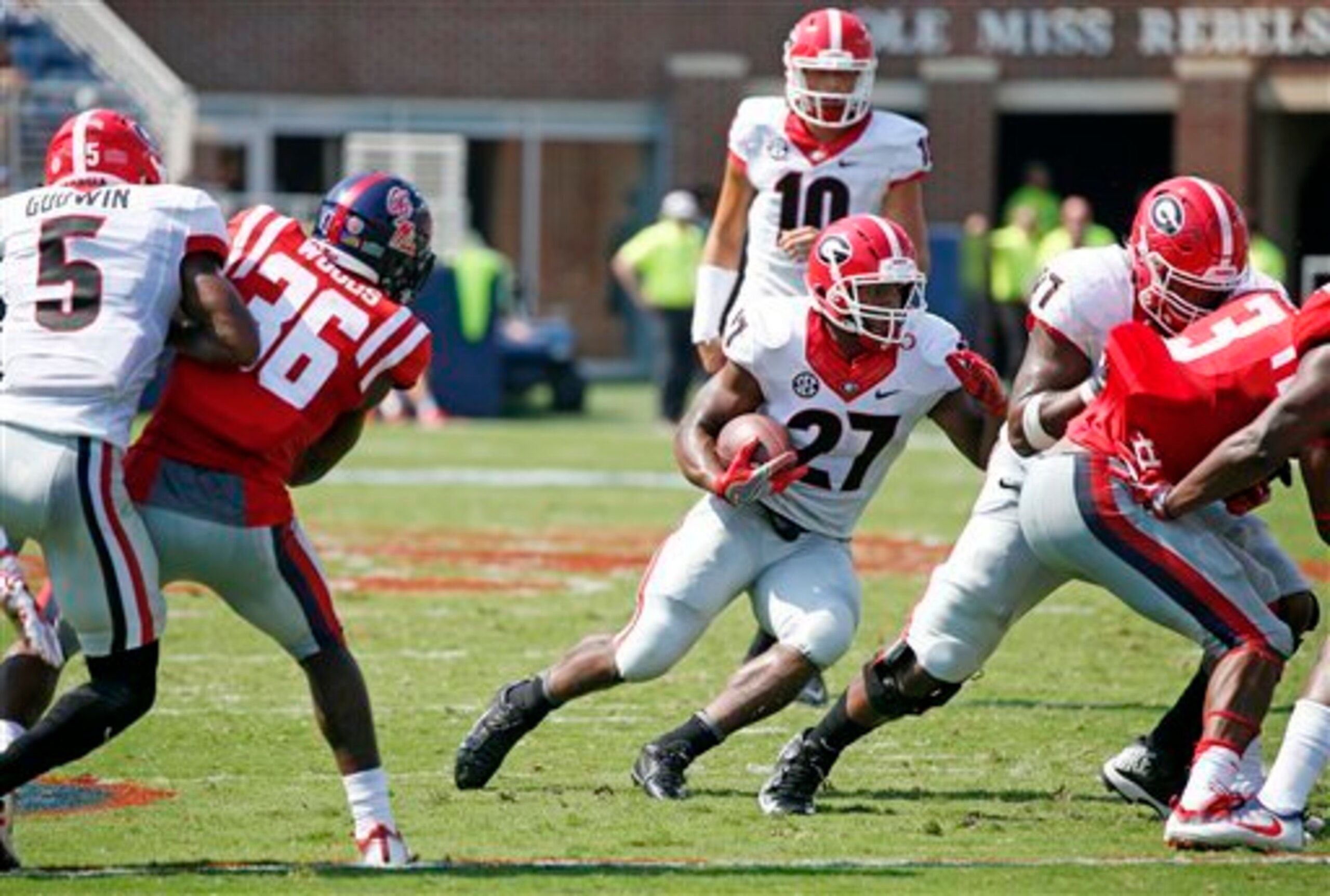 Georgia's Nick Chubb (No. 27).