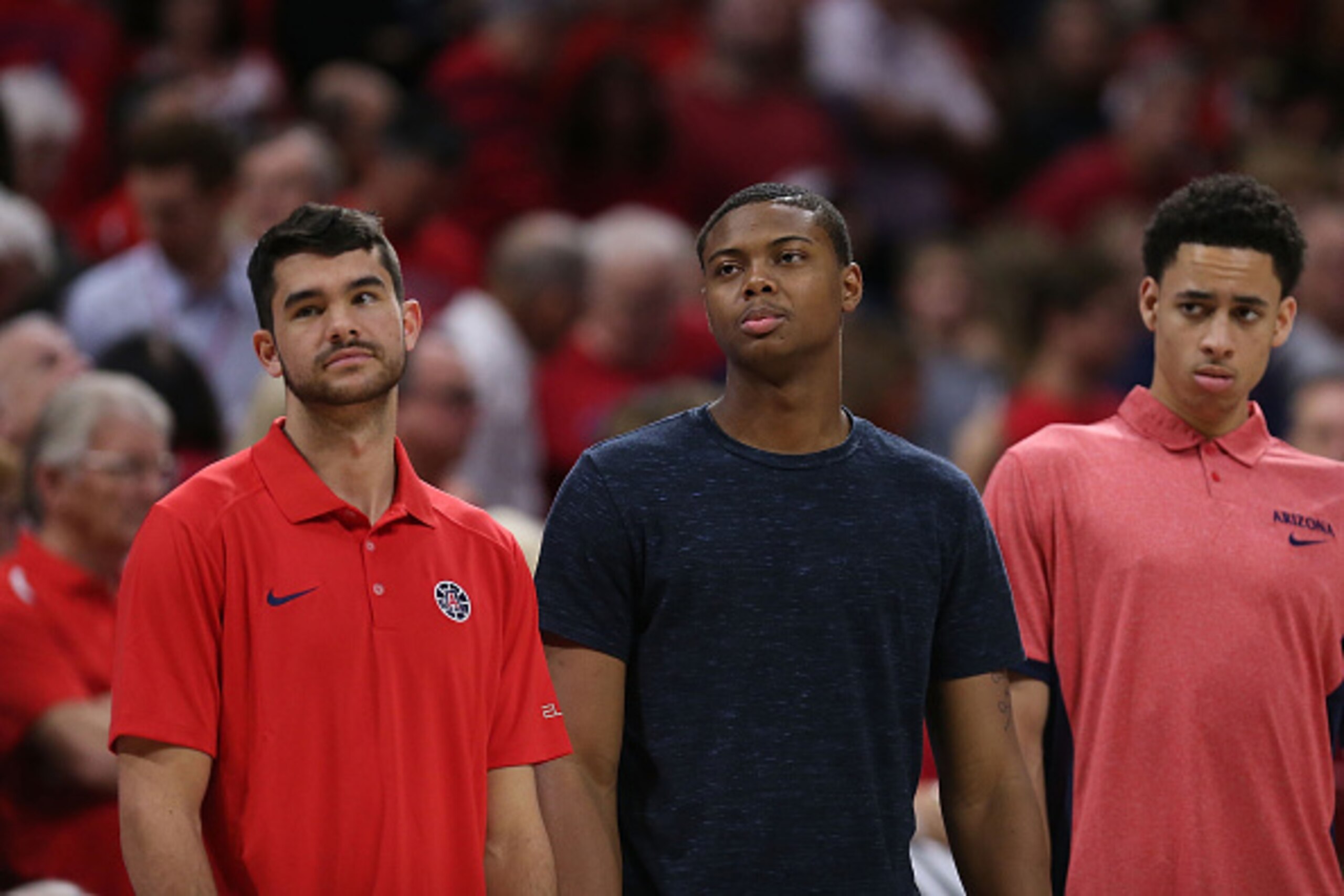 Ray Smith (center)