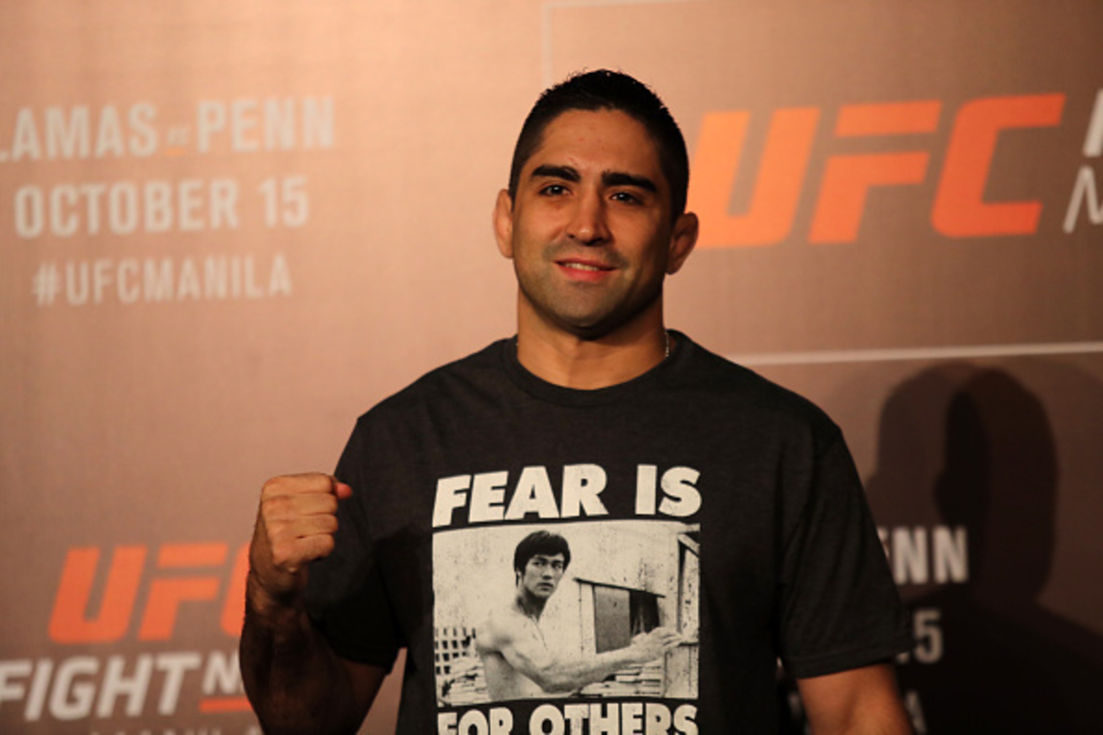 Lamas takes on Oliveira on short notice.
