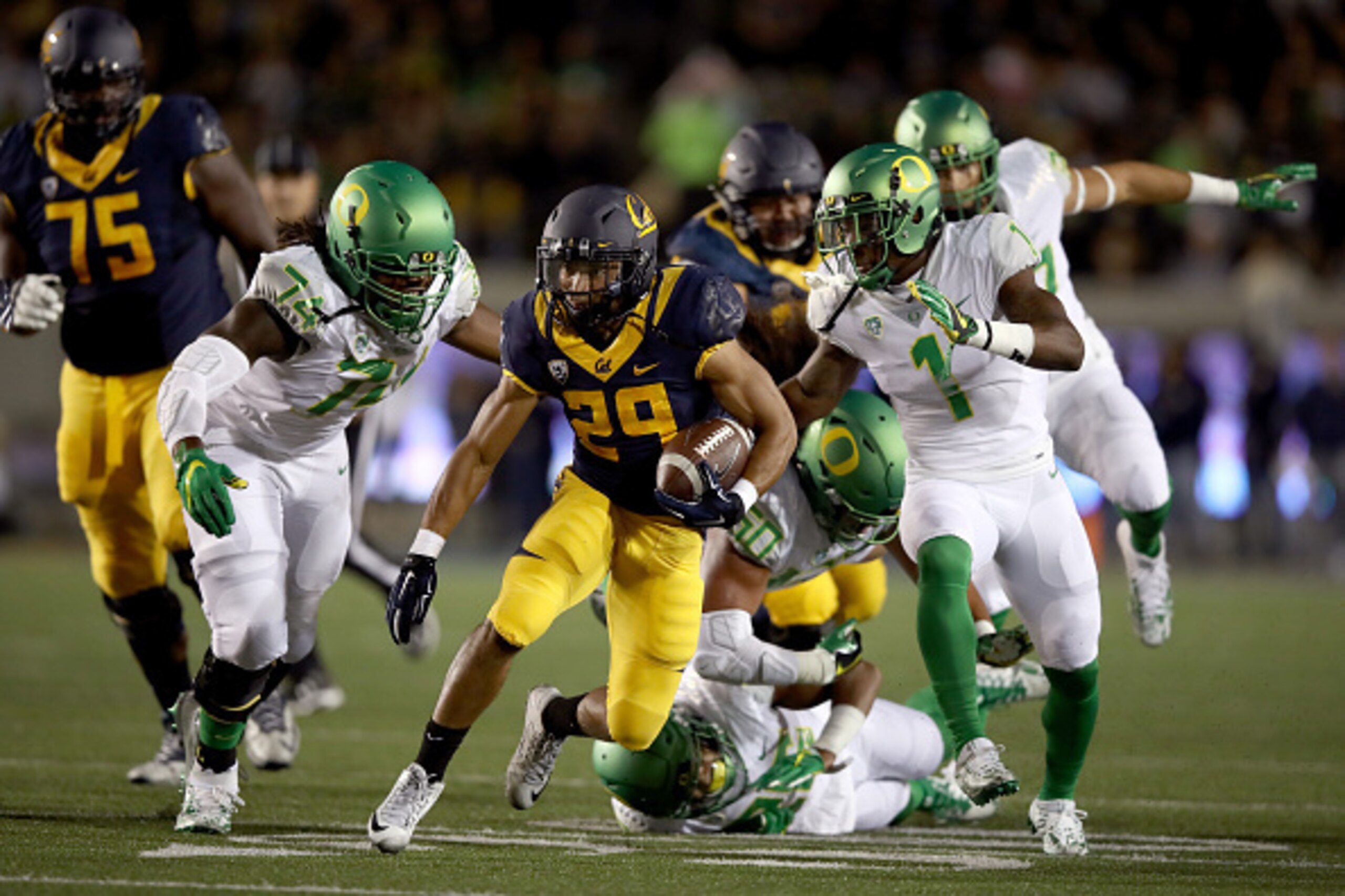 Khalfani Muhammad rumbled for 148 rushing yards against the Ducks.