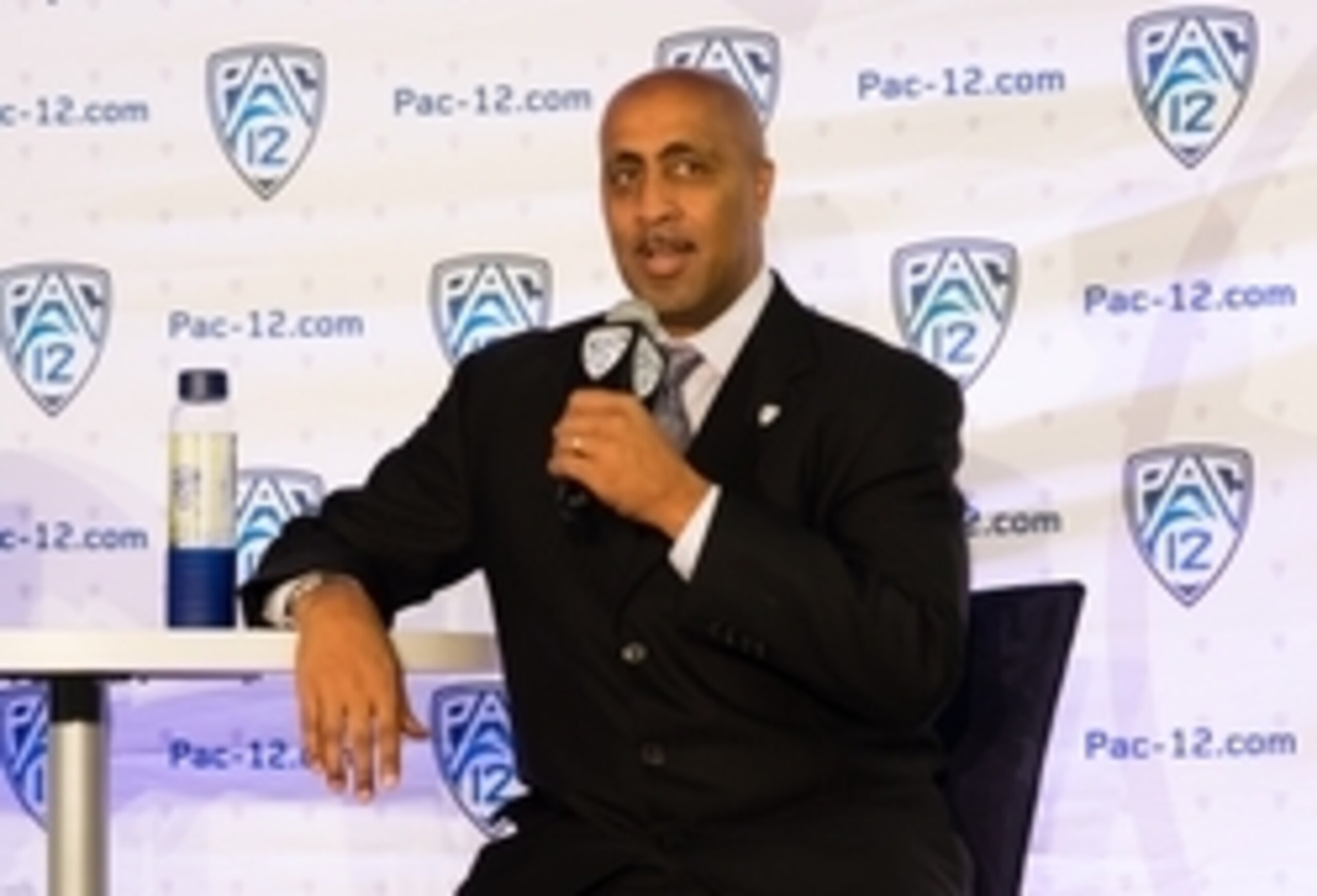 Lorenzo Romar has taken Washington to six NCAA tournaments in 14 seasons but none since 2010-11.
