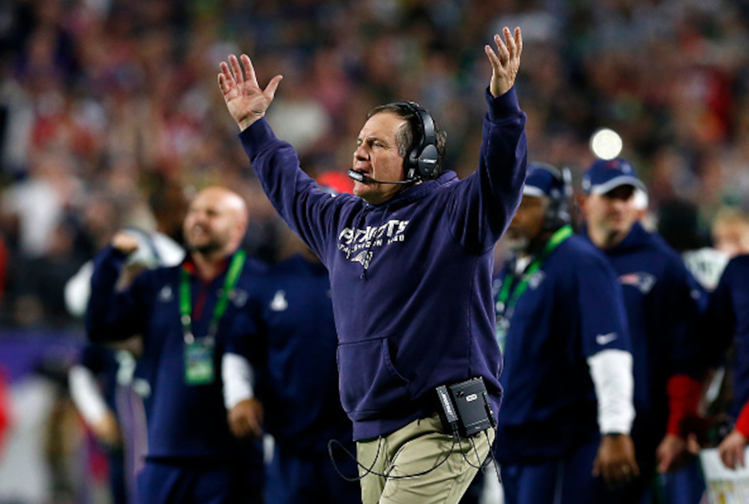 GLENDALE, AZ - FEBRUARY 01:  Head coach Bill Belichick of the New England Patriots reacts during Super Bowl XLIX against the Seattle Seahawks at University of Phoenix Stadium on February 1, 2015 in Glendale, Arizona.  (Photo by Tom Pennington/Getty Images