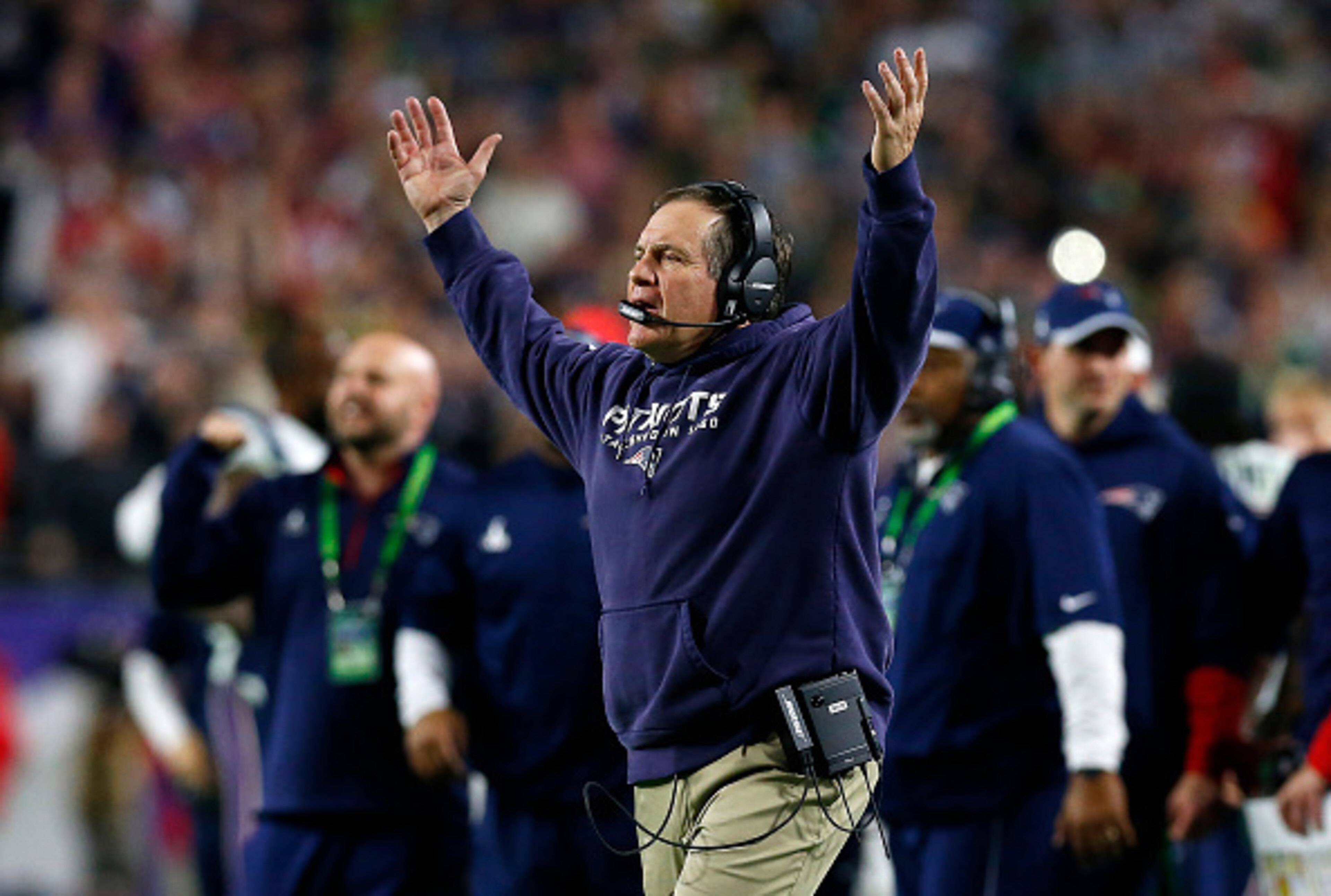 GLENDALE, AZ - FEBRUARY 01:  Head coach Bill Belichick of the New England Patriots reacts during Super Bowl XLIX against the Seattle Seahawks at University of Phoenix Stadium on February 1, 2015 in Glendale, Arizona.  (Photo by Tom Pennington/Getty Images