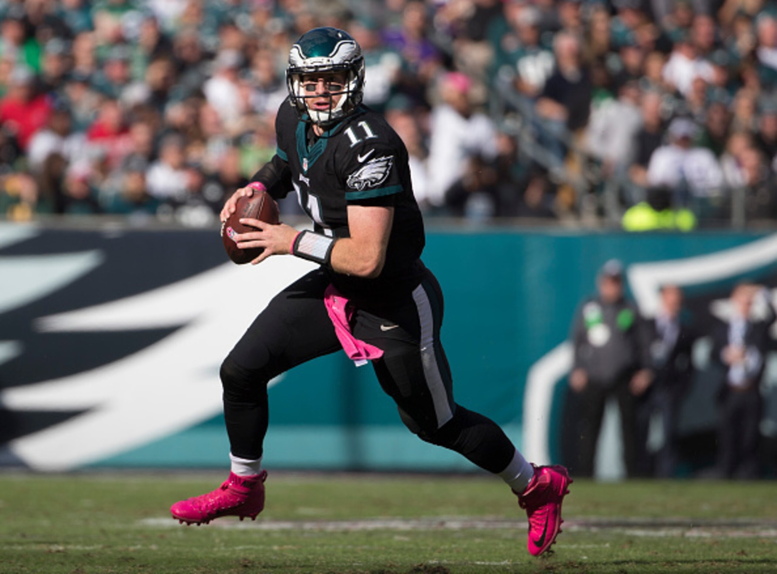 Carson Wentz is validating the Philadelphia Eagles moving up the draft board to grab him.