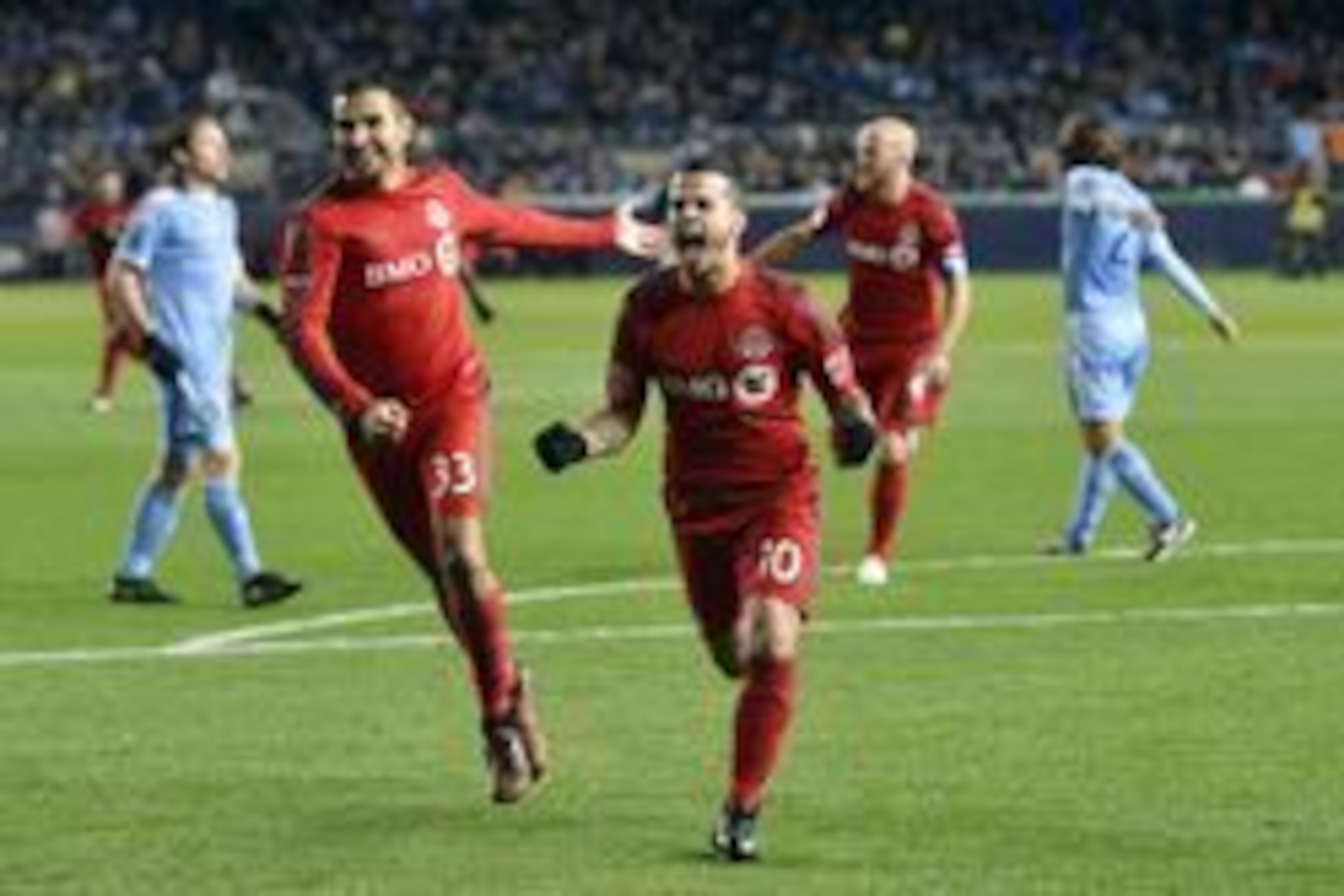 Sebastian Giovinco (right)
