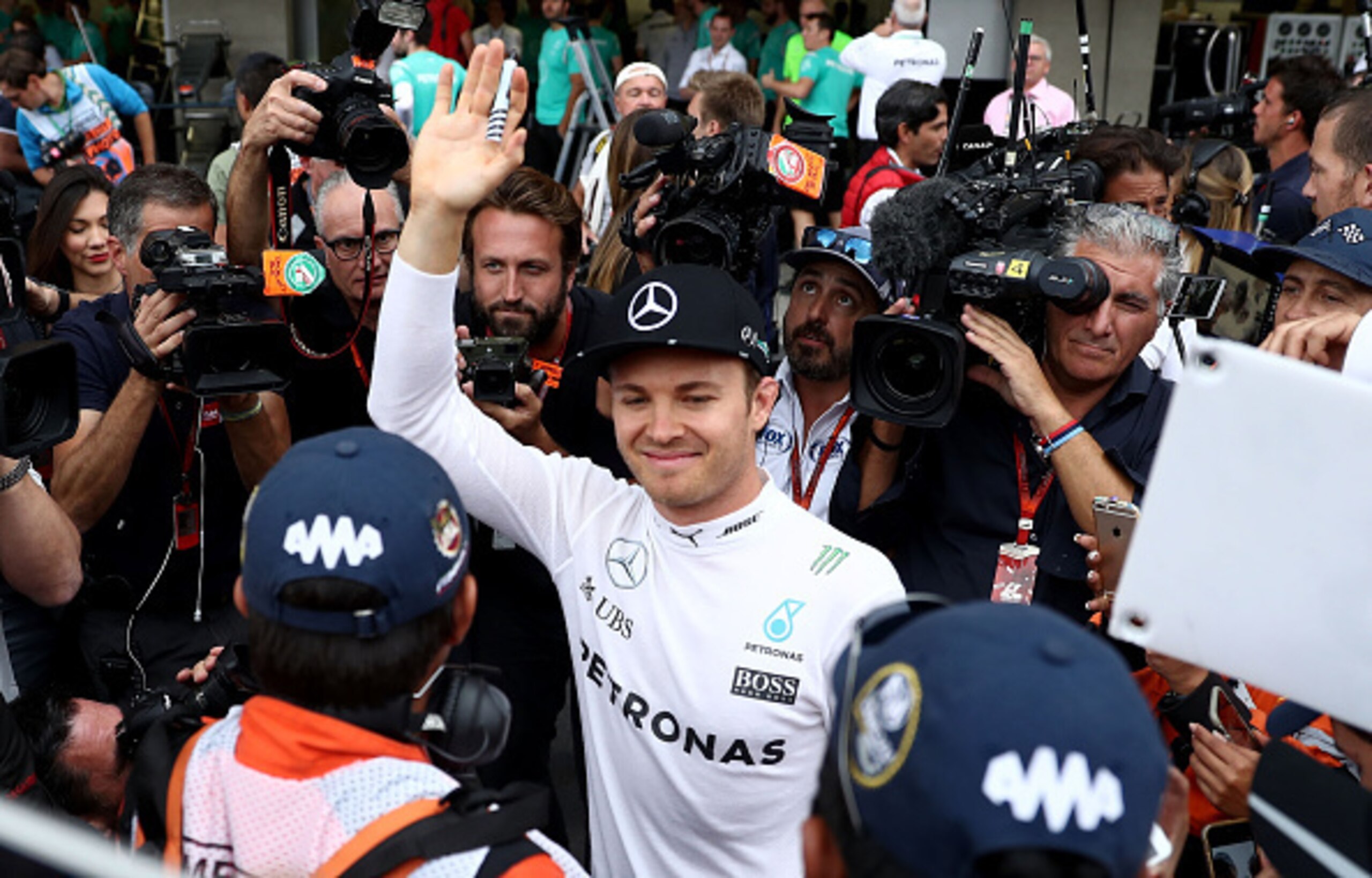 Nico Rosberg continues to lead the championship, but the gap is closing.