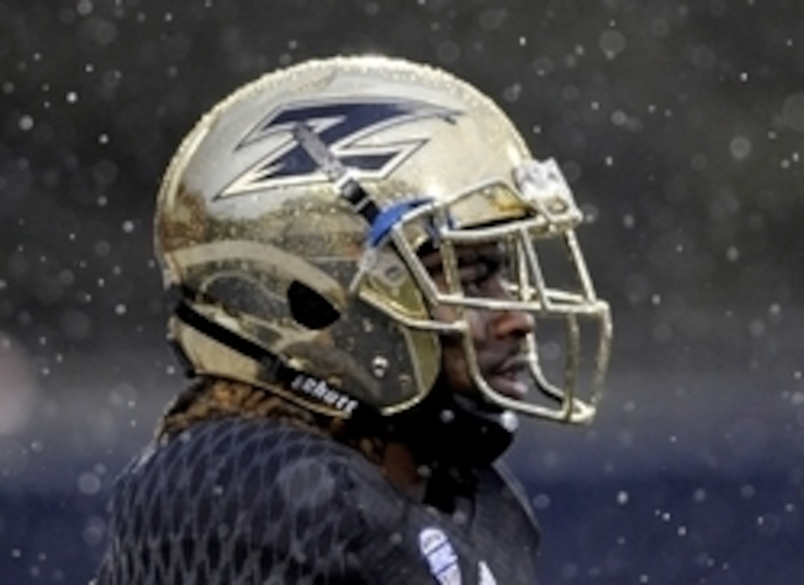 Van Edwards Jr. and the Zips just can't get that elusive sixth win.