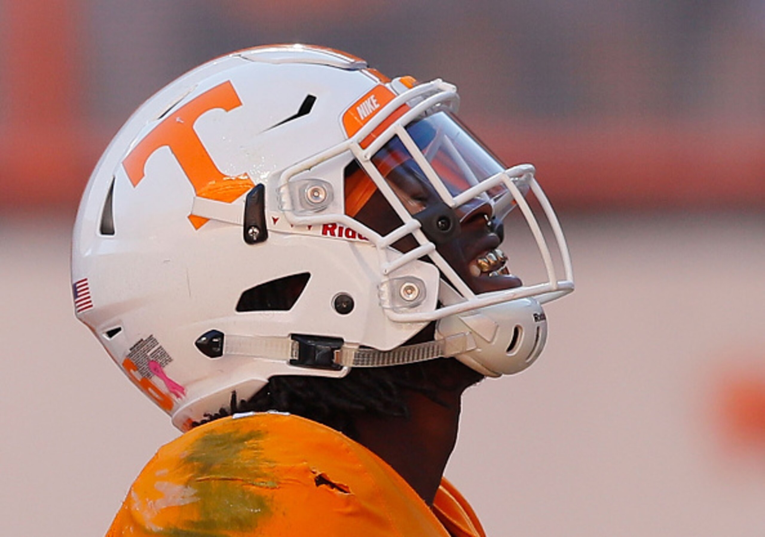 Tennessee's Alvin Kamara (No. 6).