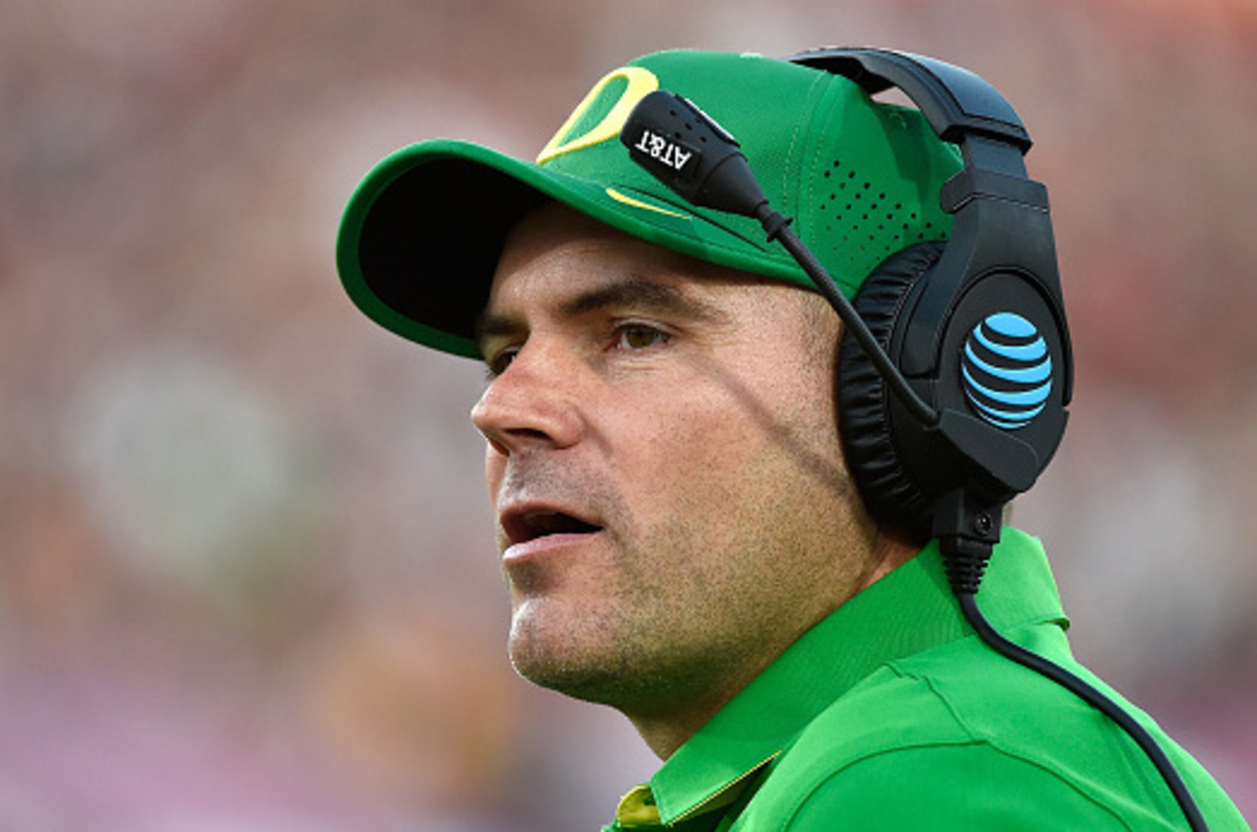 Oregon head coach Mark Helfrich