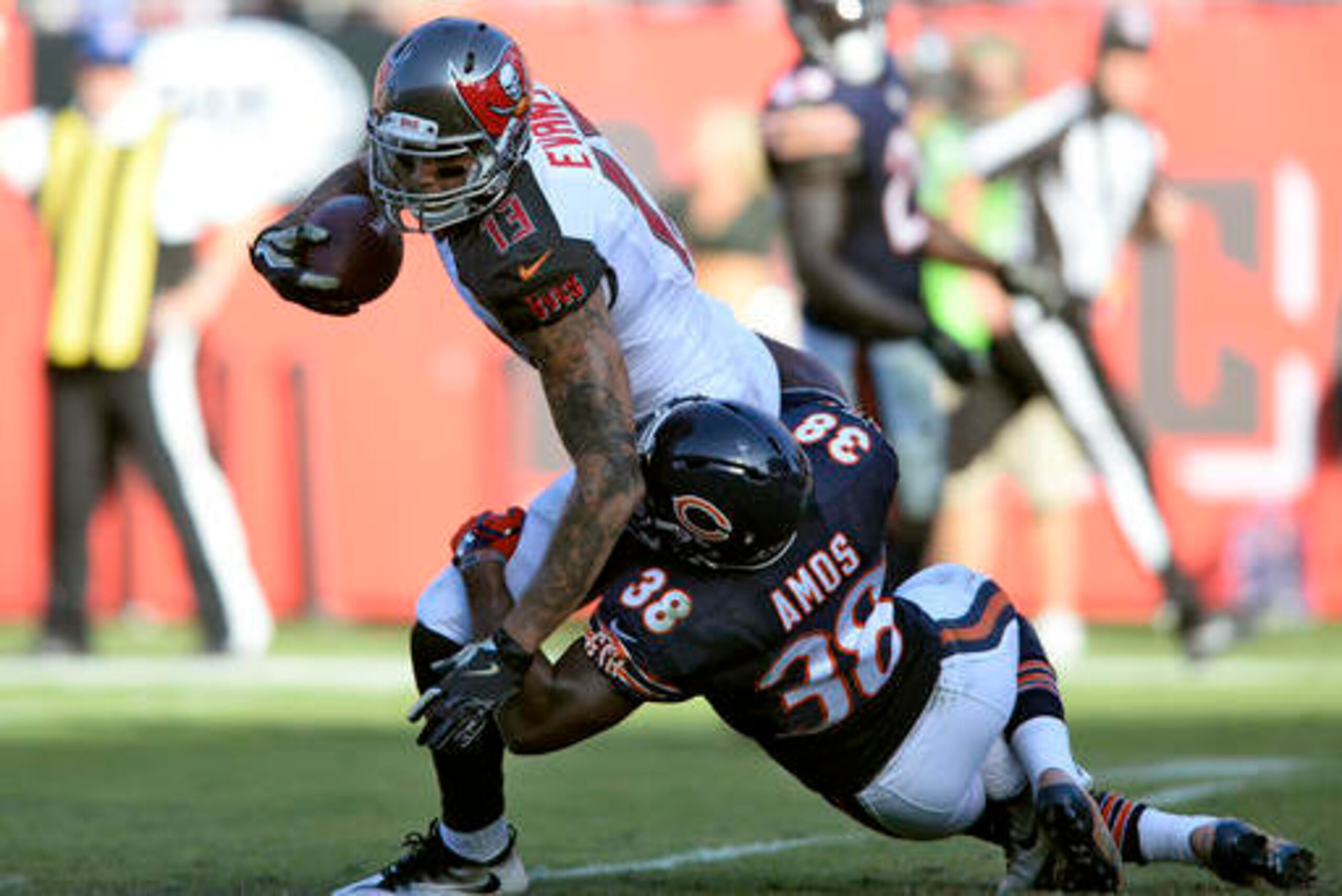 Buccaneers WR Mike Evans was a bit of a fantasy disappointment in Week 10. Can he rebound this week?
