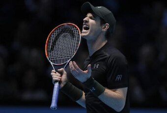 Andy Murray remains tense during a third-set tie breaker in the ATP World Tour Finals.