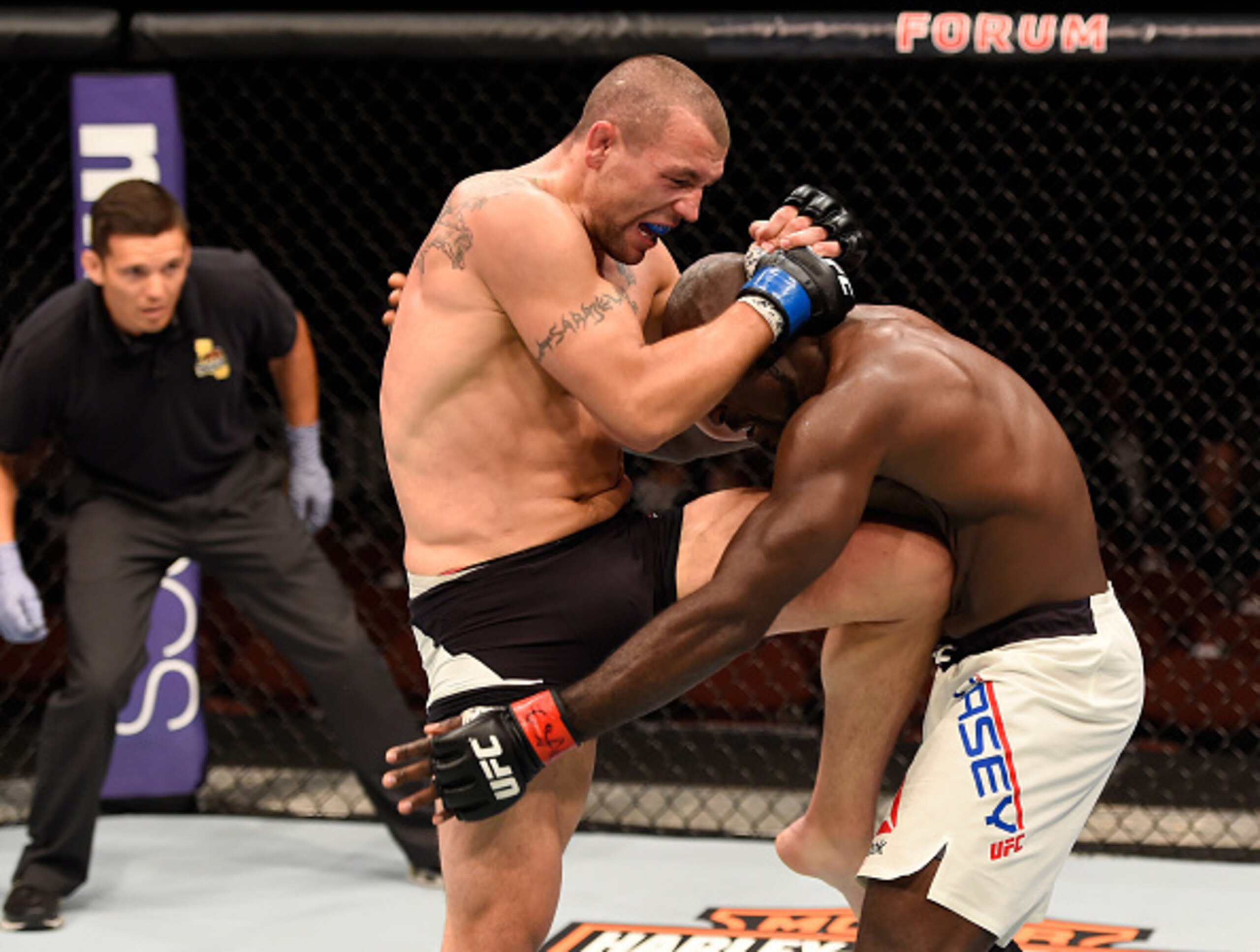 Elvis Mutapcic headlines the Fight Pass prelims.