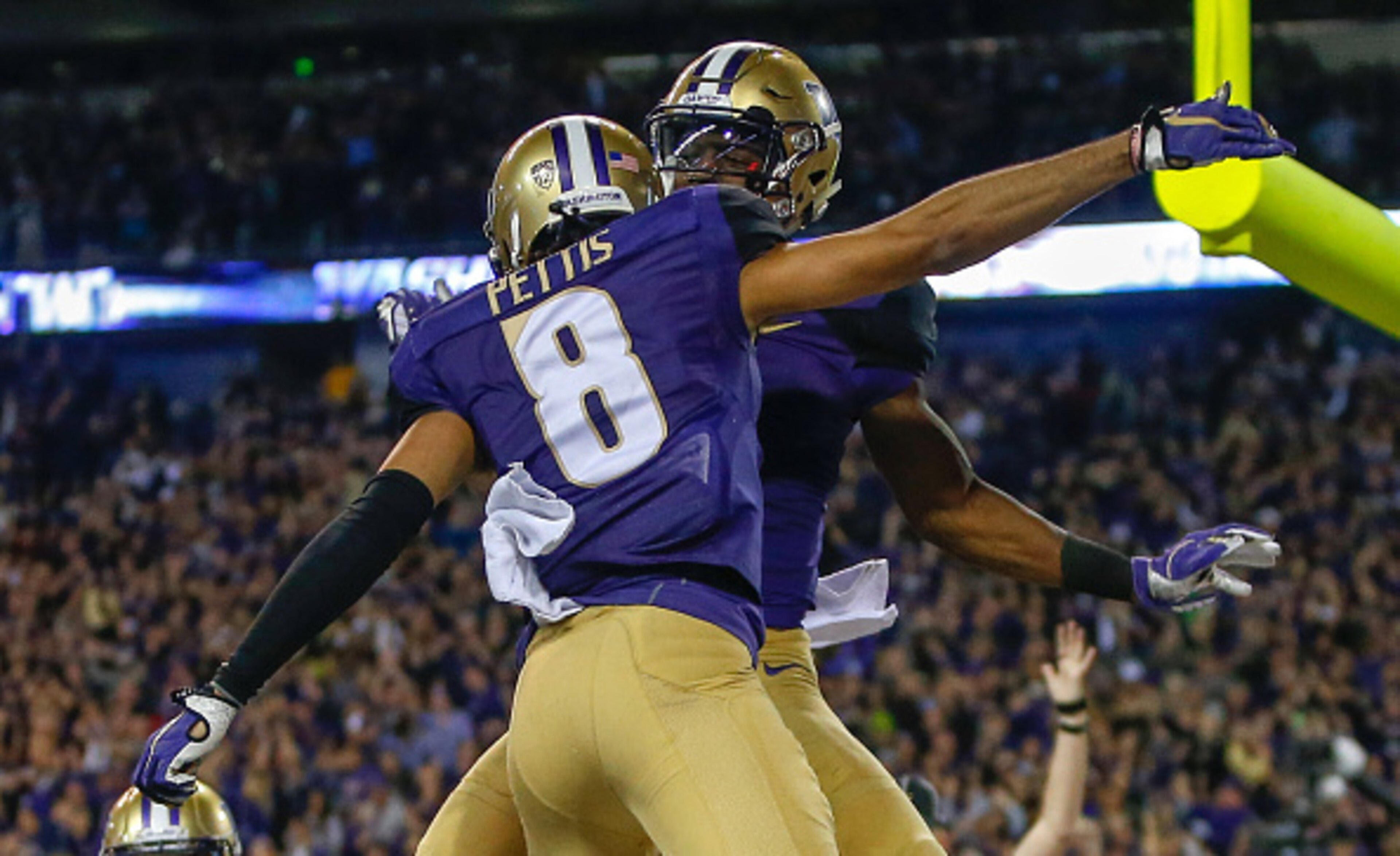Washington wide receivers Dante Pettis (front) and John Ross (back) Washington wide receivers Dante Pettis (front) and John Ross (back)