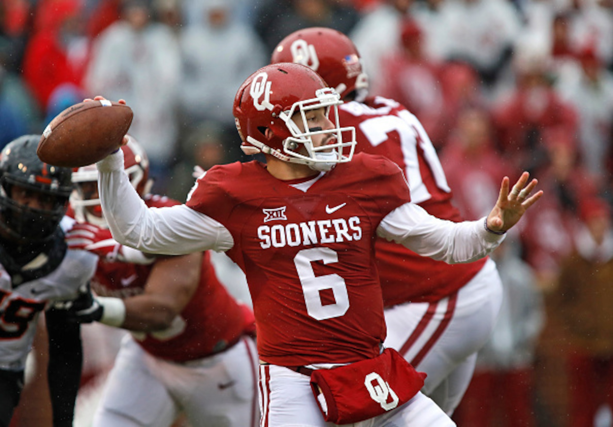 Baker Mayfield kept himself in the Heisman conversation with a strong showing in Bedlam.