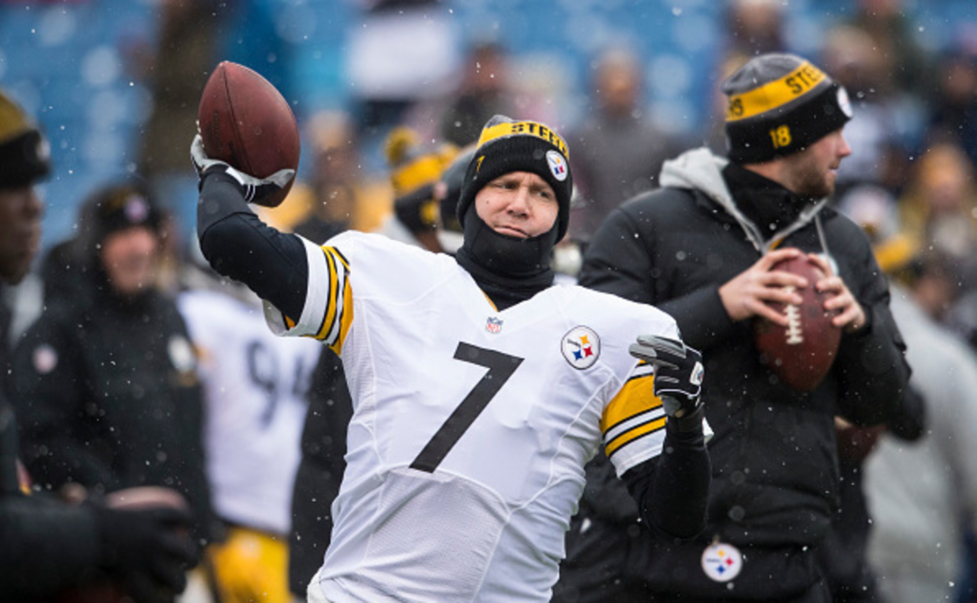 Can Ben Roethlisberger and the Steelers stay atop the AFC North with a win in Cincinnati?