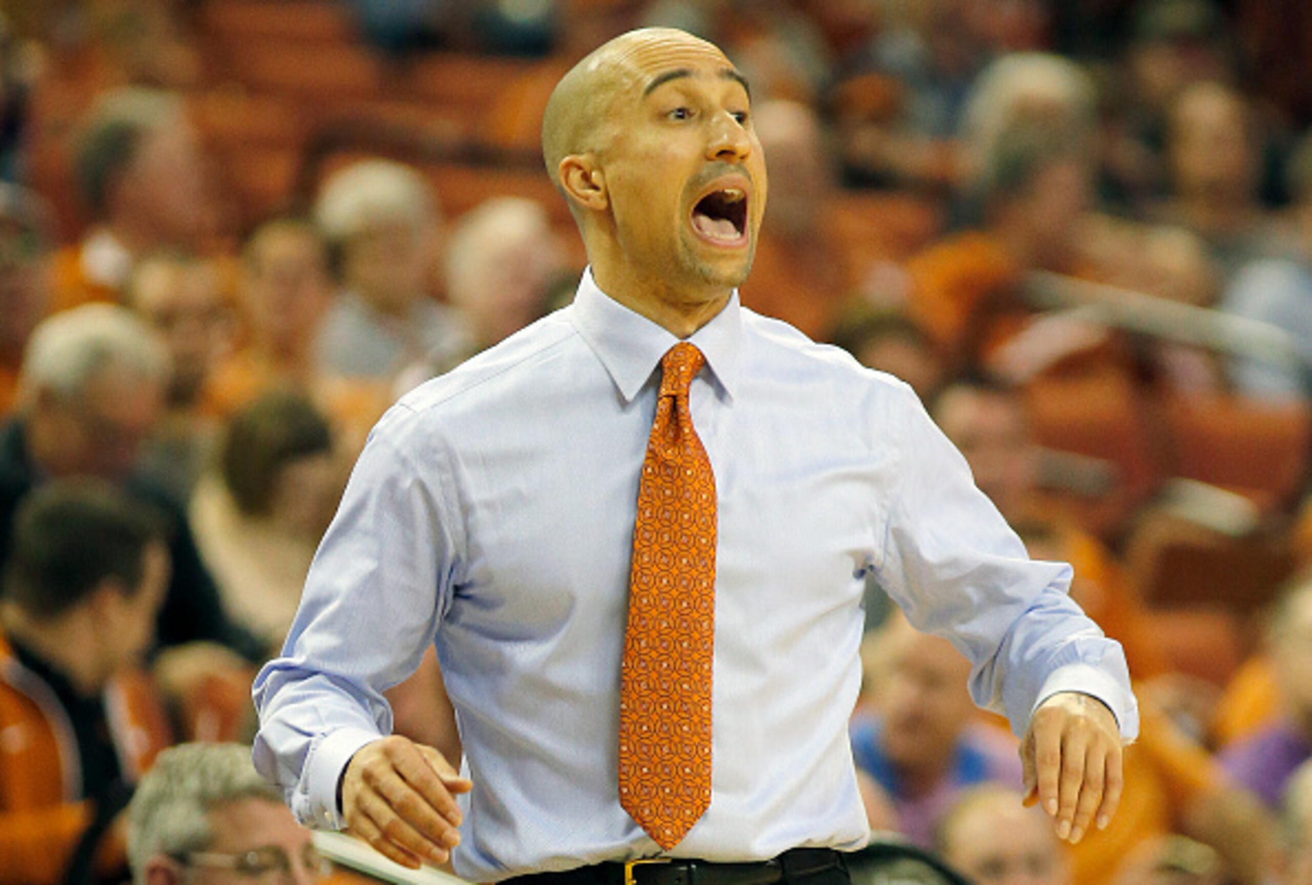 Shaka Smart is in unfamiliar territory with a team that might lose 20 games.